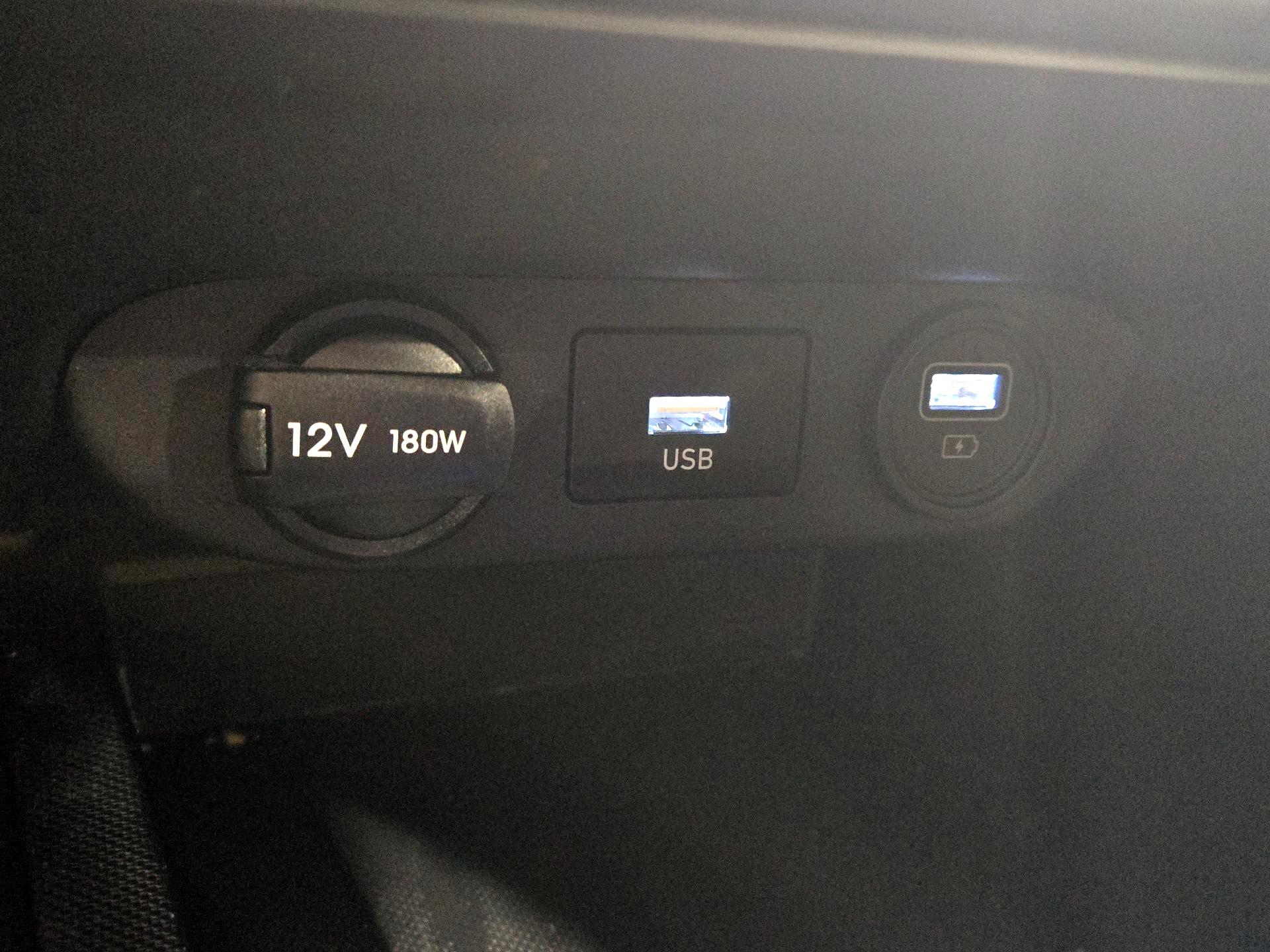 Thumbnail: 2023 Hyundai Elantra - 18