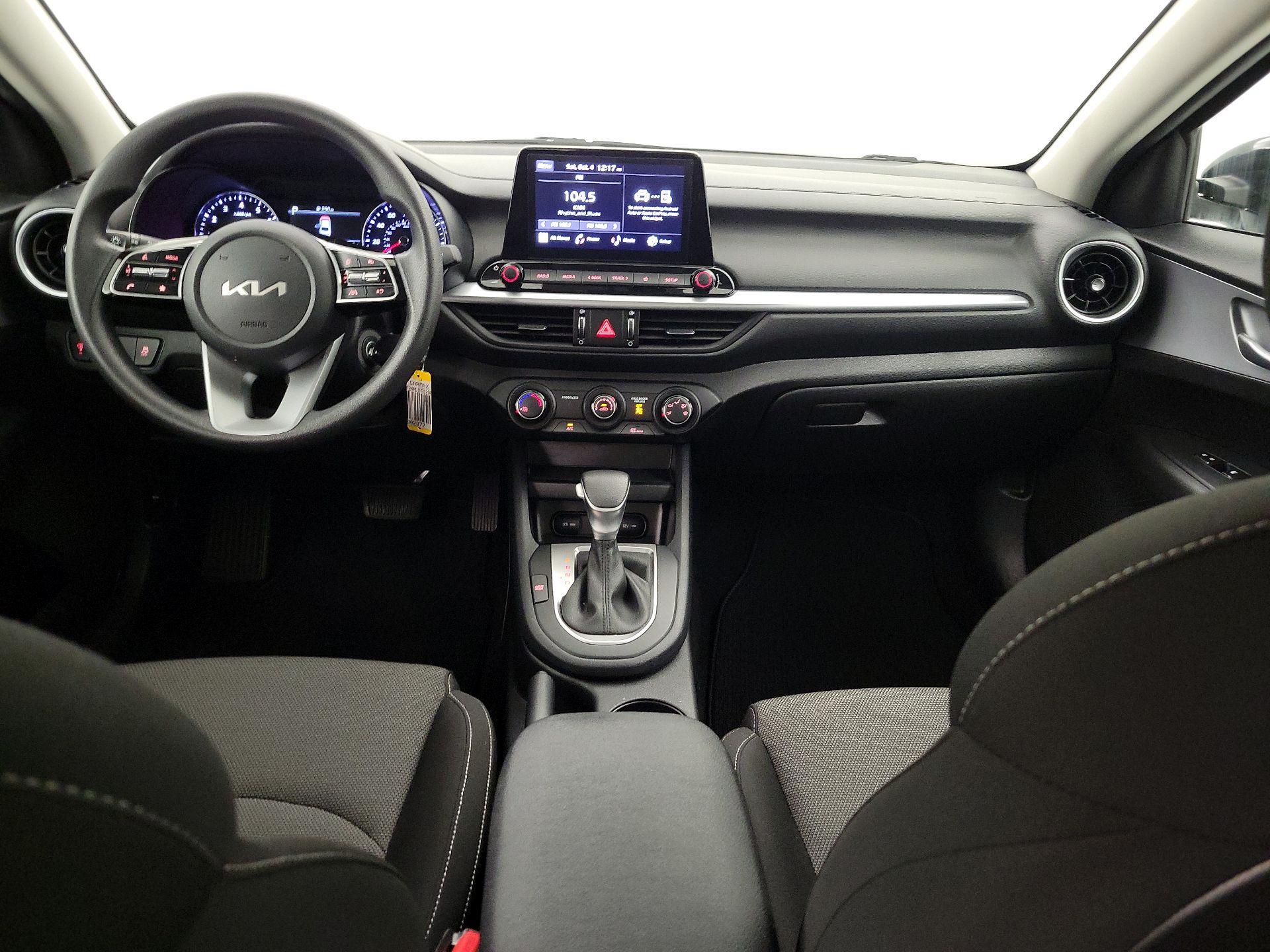 Thumbnail: 2023 Kia Forte - 9
