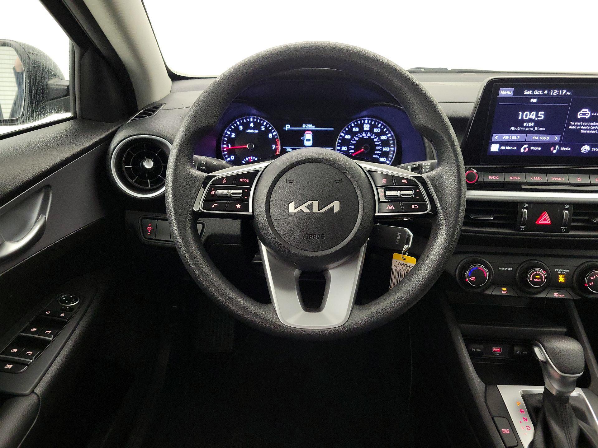 Thumbnail: 2023 Kia Forte - 10