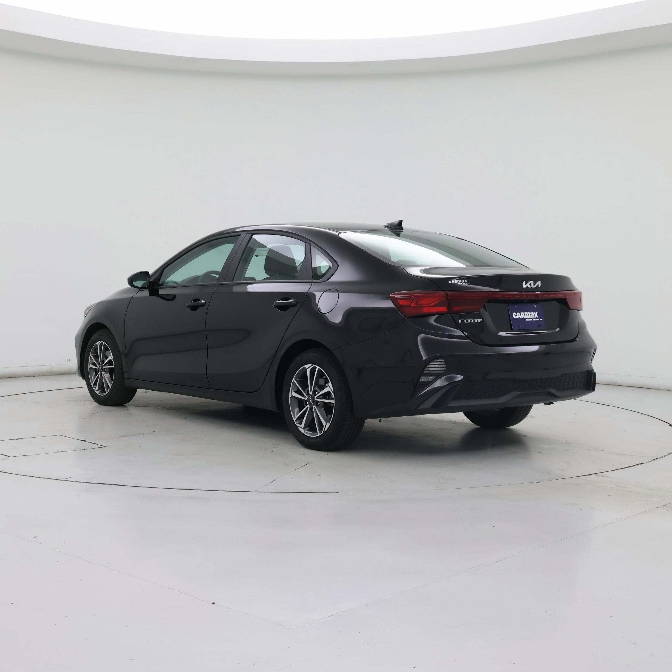 Thumbnail: 2023 Kia Forte - 2