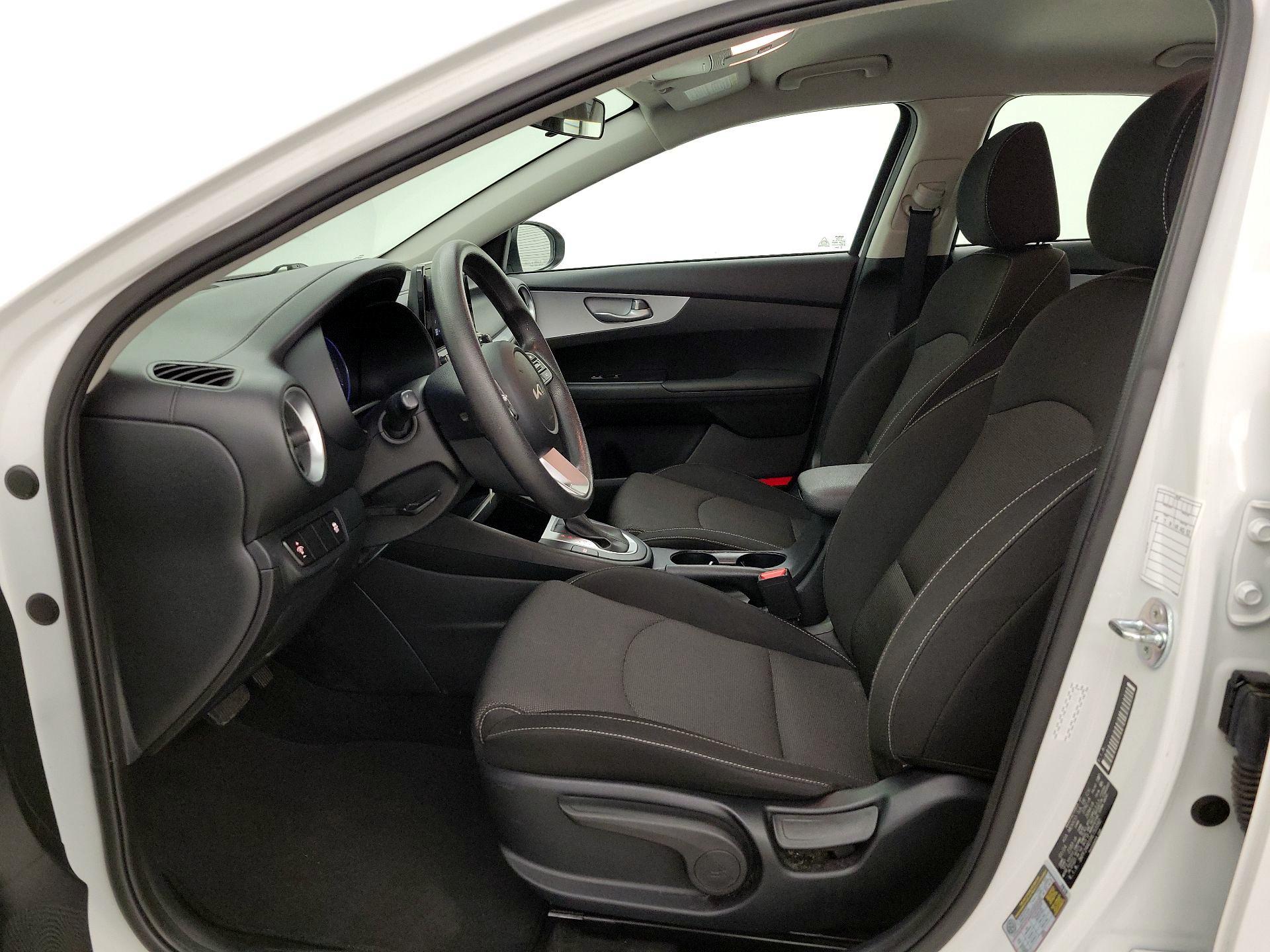 Thumbnail: 2024 Kia Forte - 11