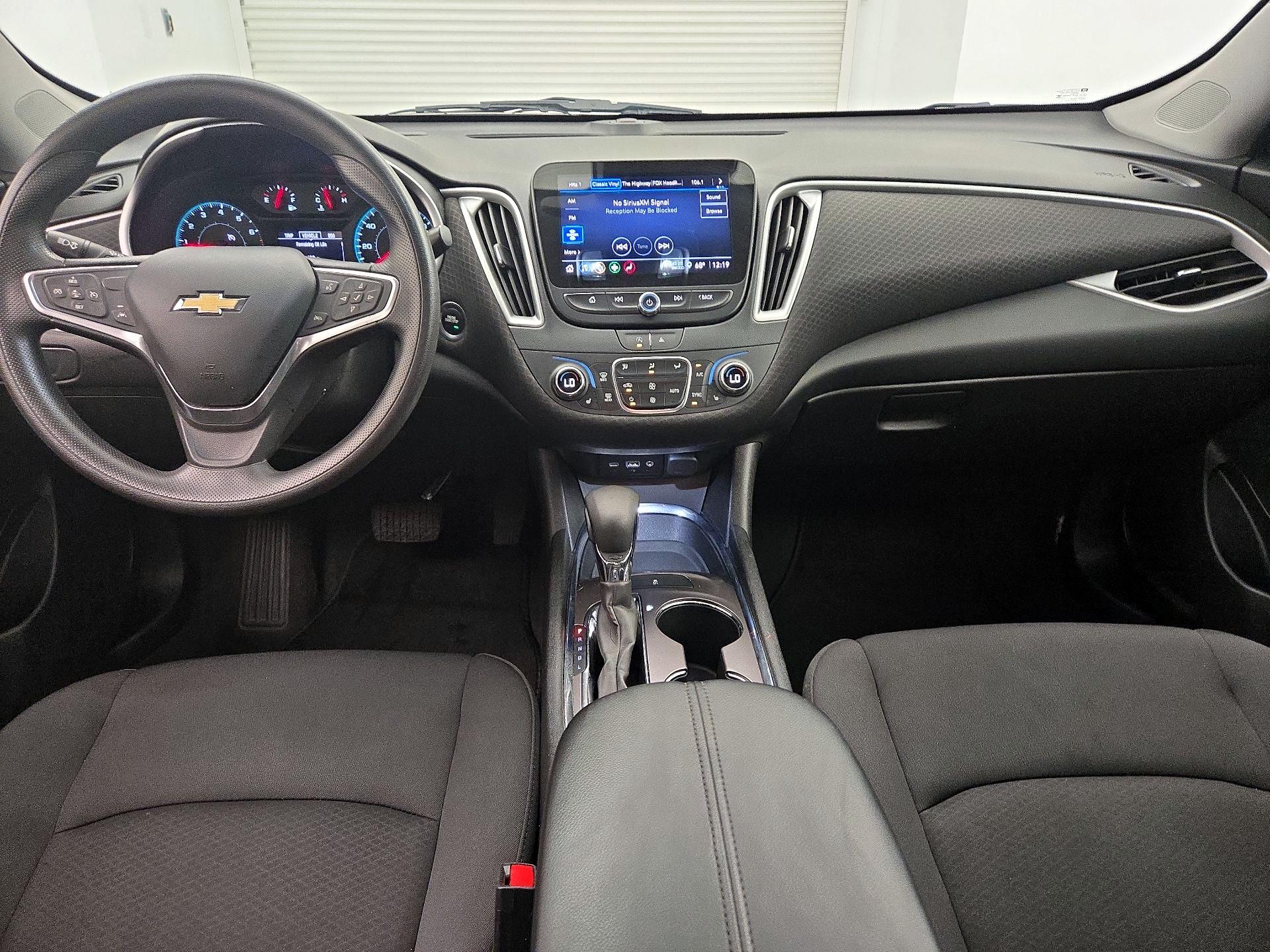 Thumbnail: 2023 Chevrolet Malibu - 9