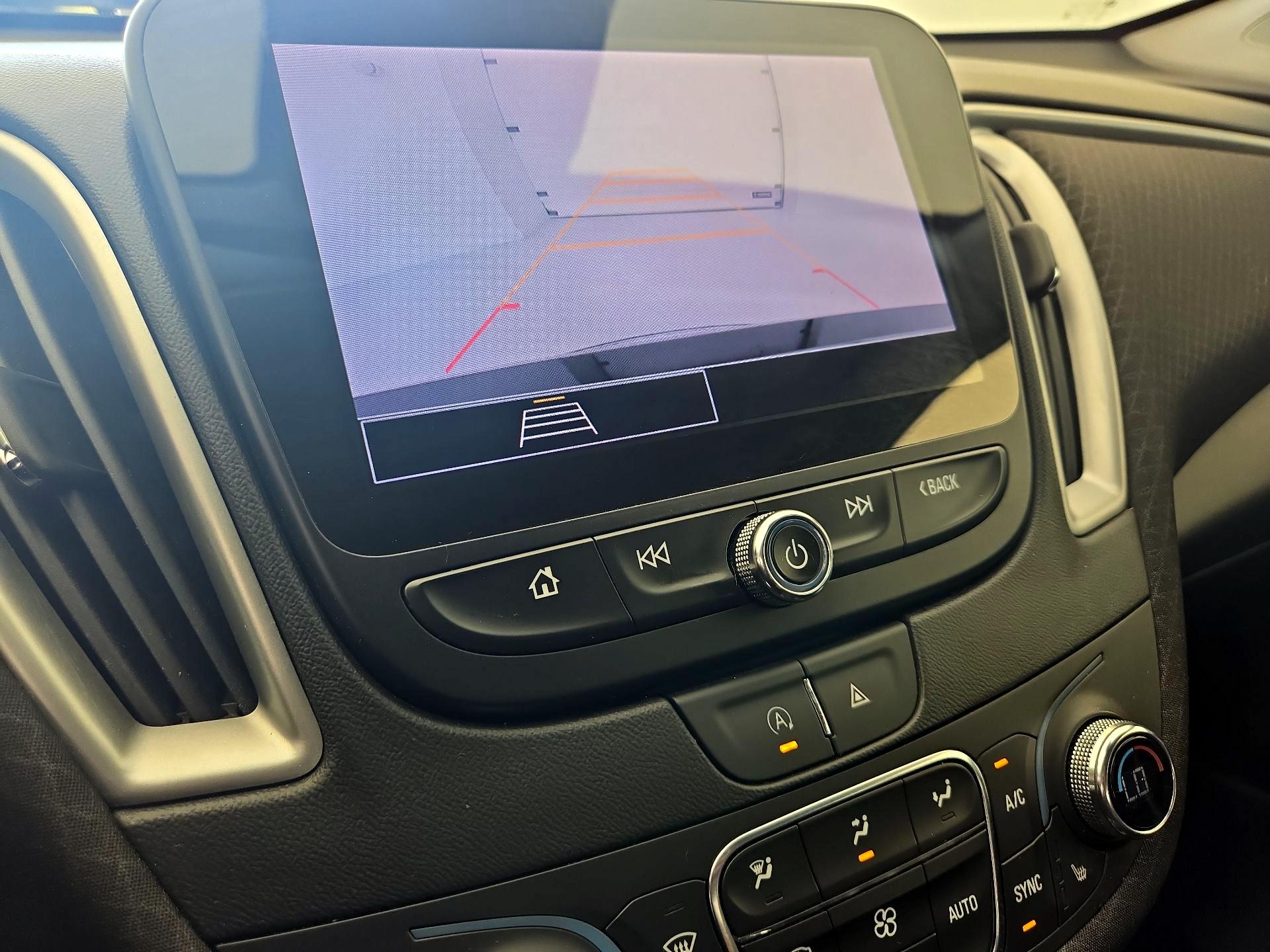 Thumbnail: 2023 Chevrolet Malibu - 14