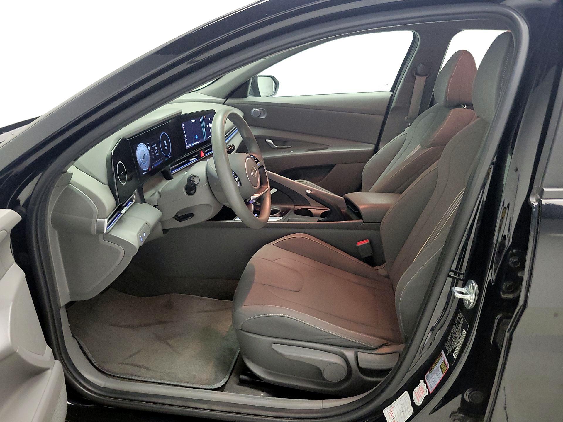 Thumbnail: 2024 Hyundai Elantra - 11