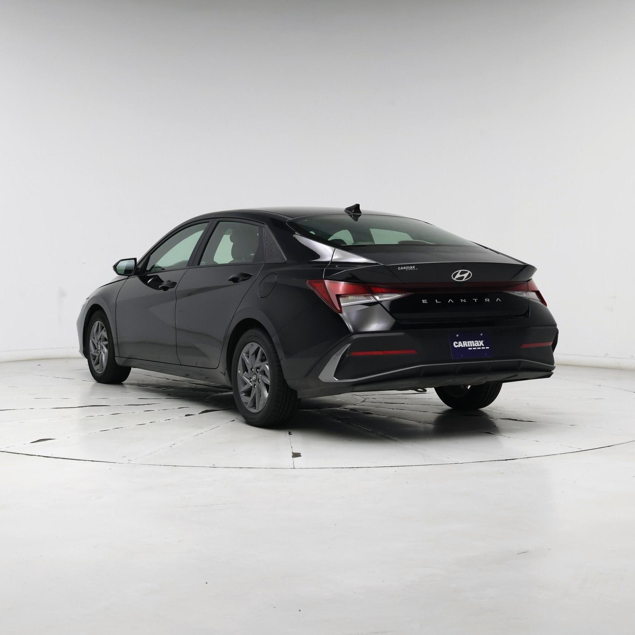 Thumbnail: 2024 Hyundai Elantra - 2