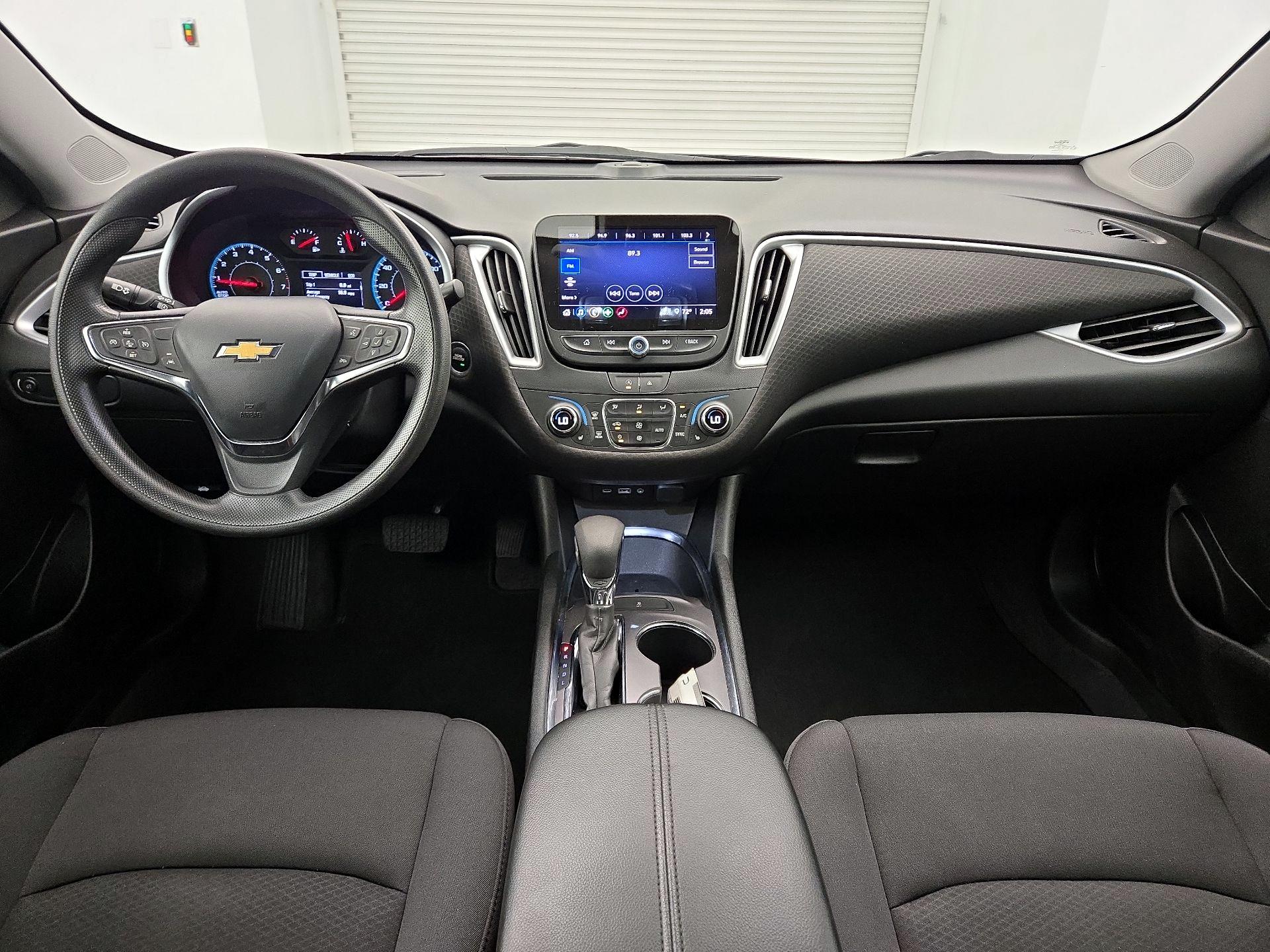 Thumbnail: 2023 Chevrolet Malibu - 9