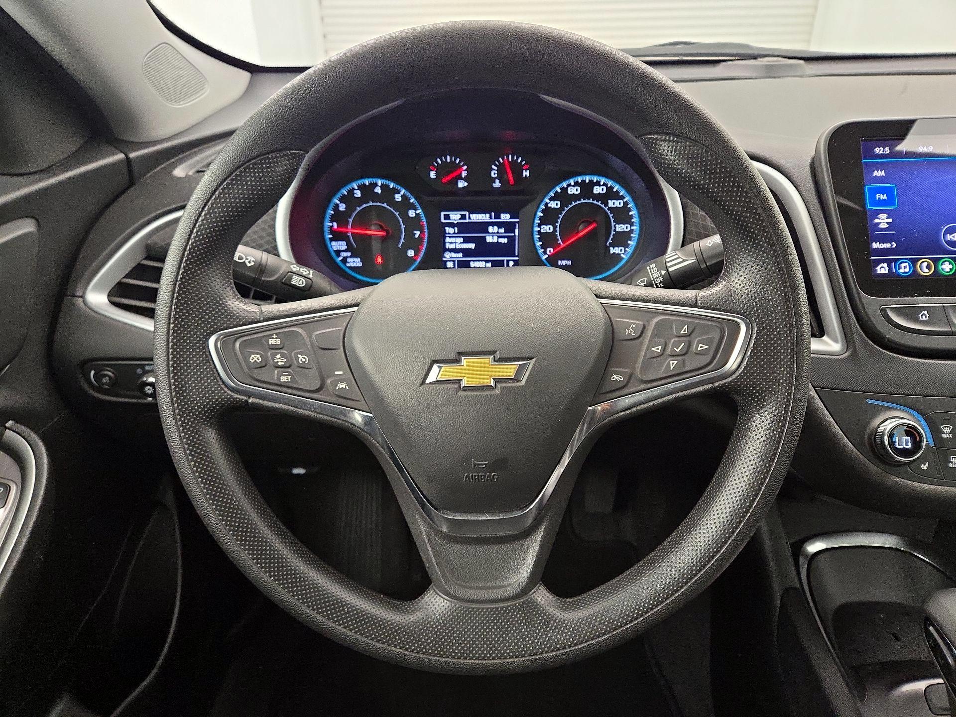 Thumbnail: 2023 Chevrolet Malibu - 10