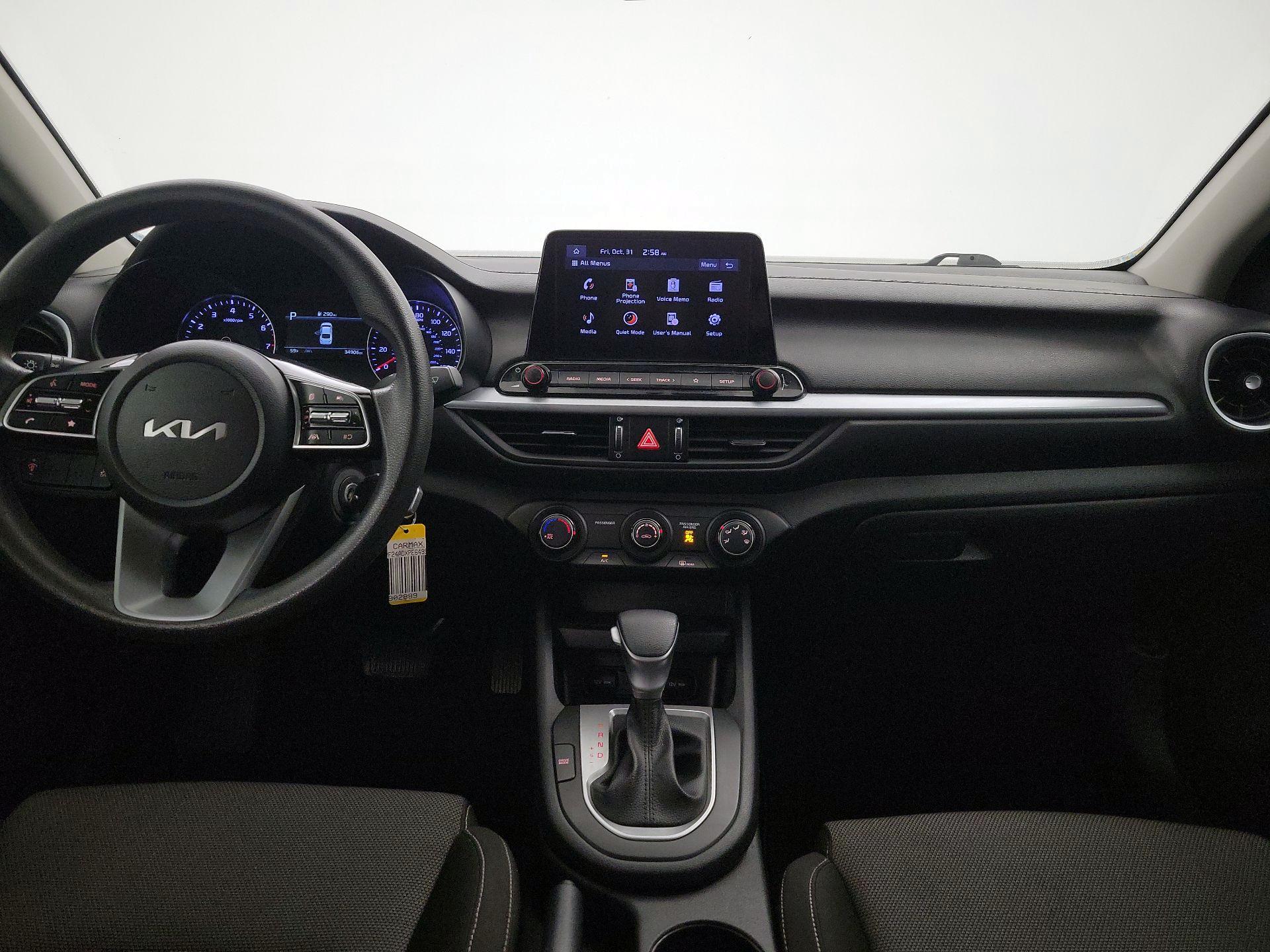 Thumbnail: 2023 Kia Forte - 9