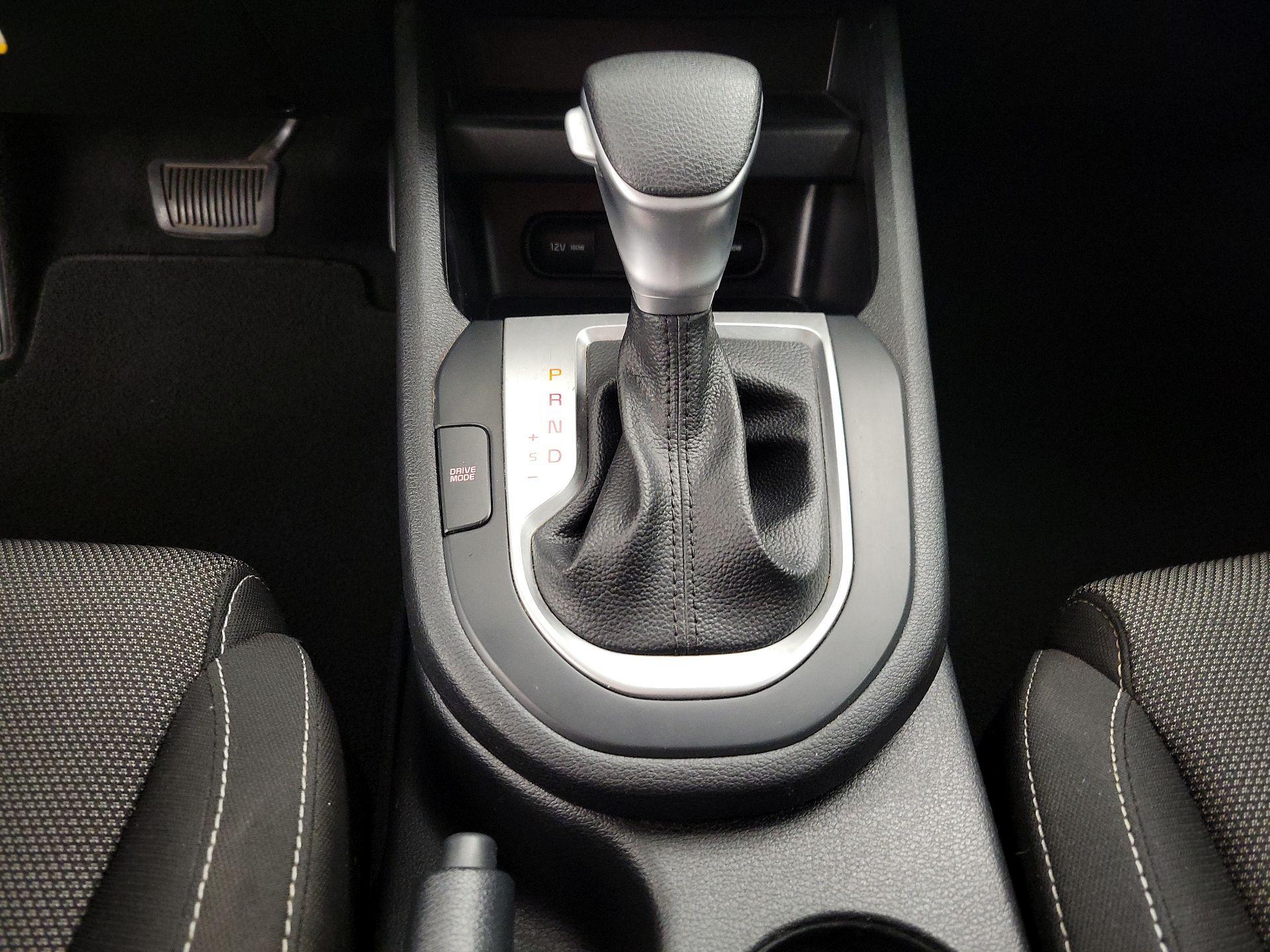 Thumbnail: 2023 Kia Forte - 17