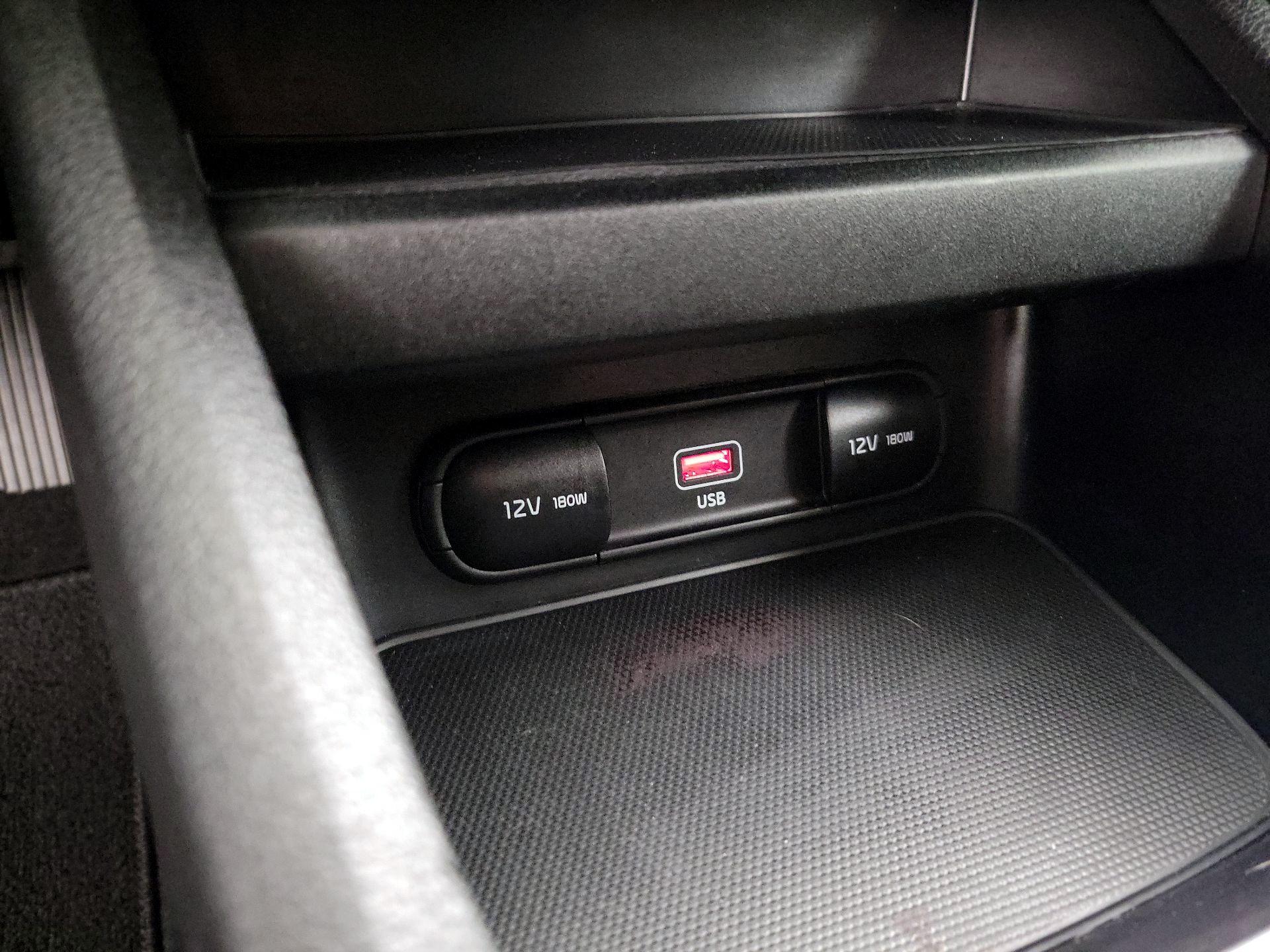 Thumbnail: 2023 Kia Forte - 18