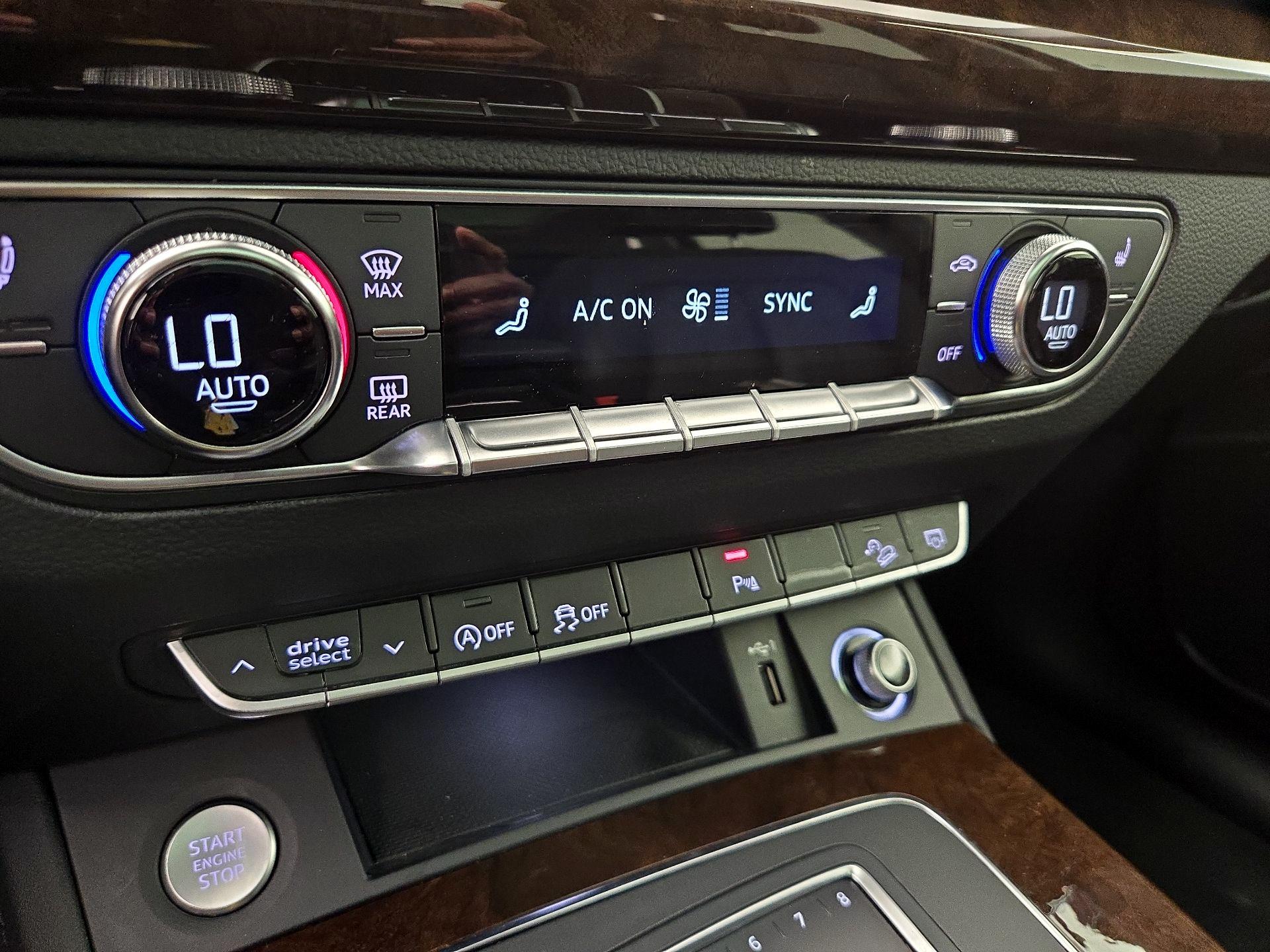 Thumbnail: 2020 Audi Q5 - 17
