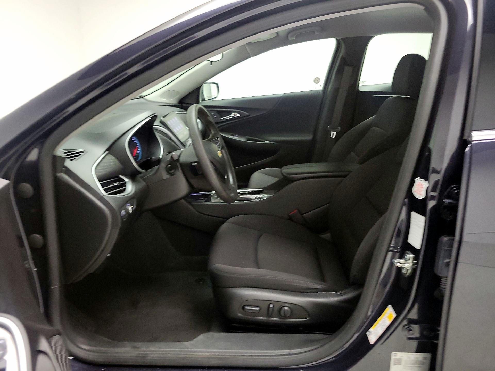 Thumbnail: 2023 Chevrolet Malibu - 11