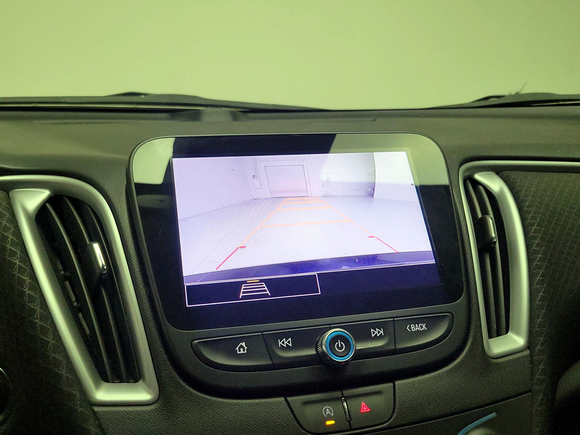 Thumbnail: 2023 Chevrolet Malibu - 14