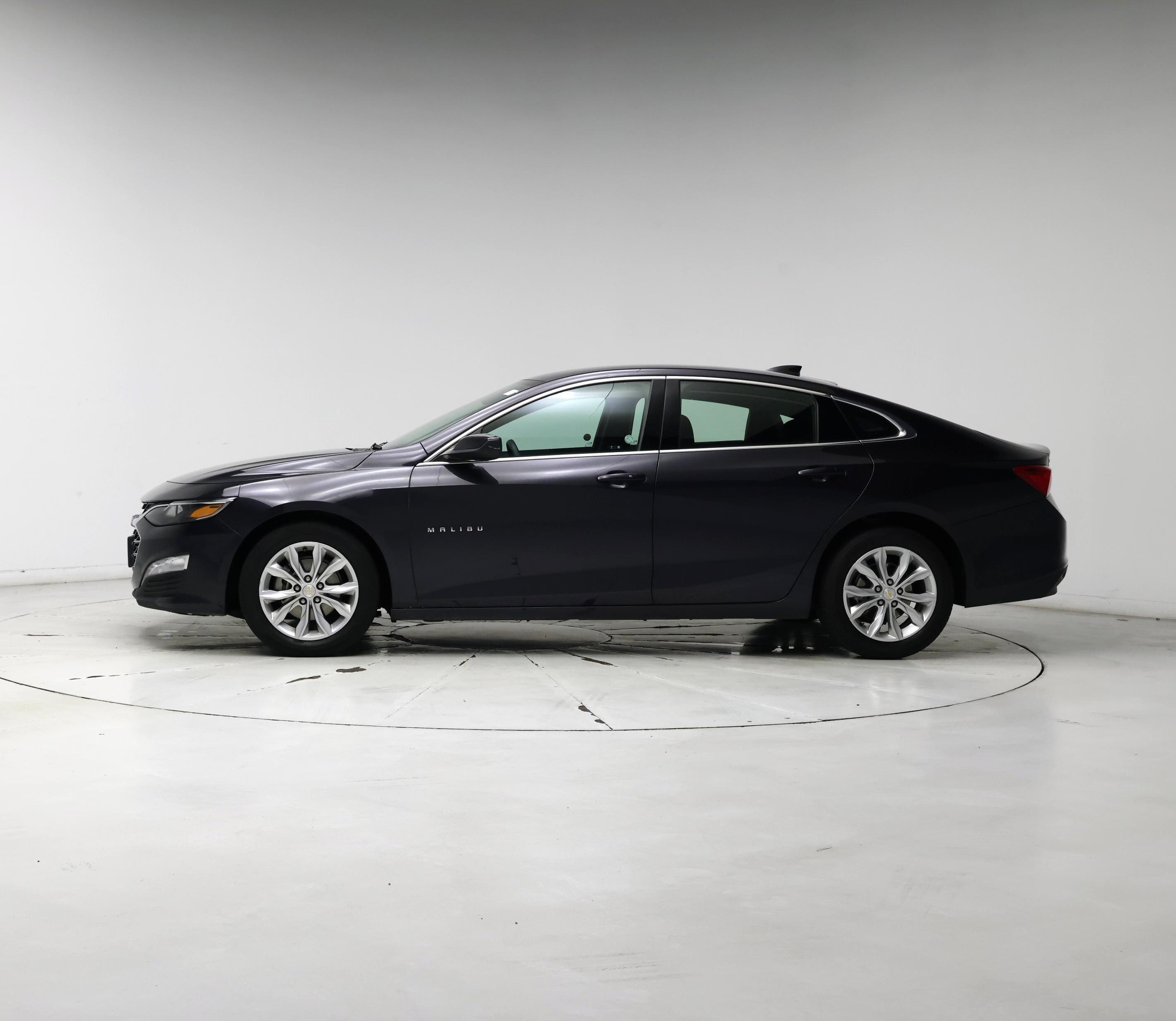 Thumbnail: 2023 Chevrolet Malibu - 3