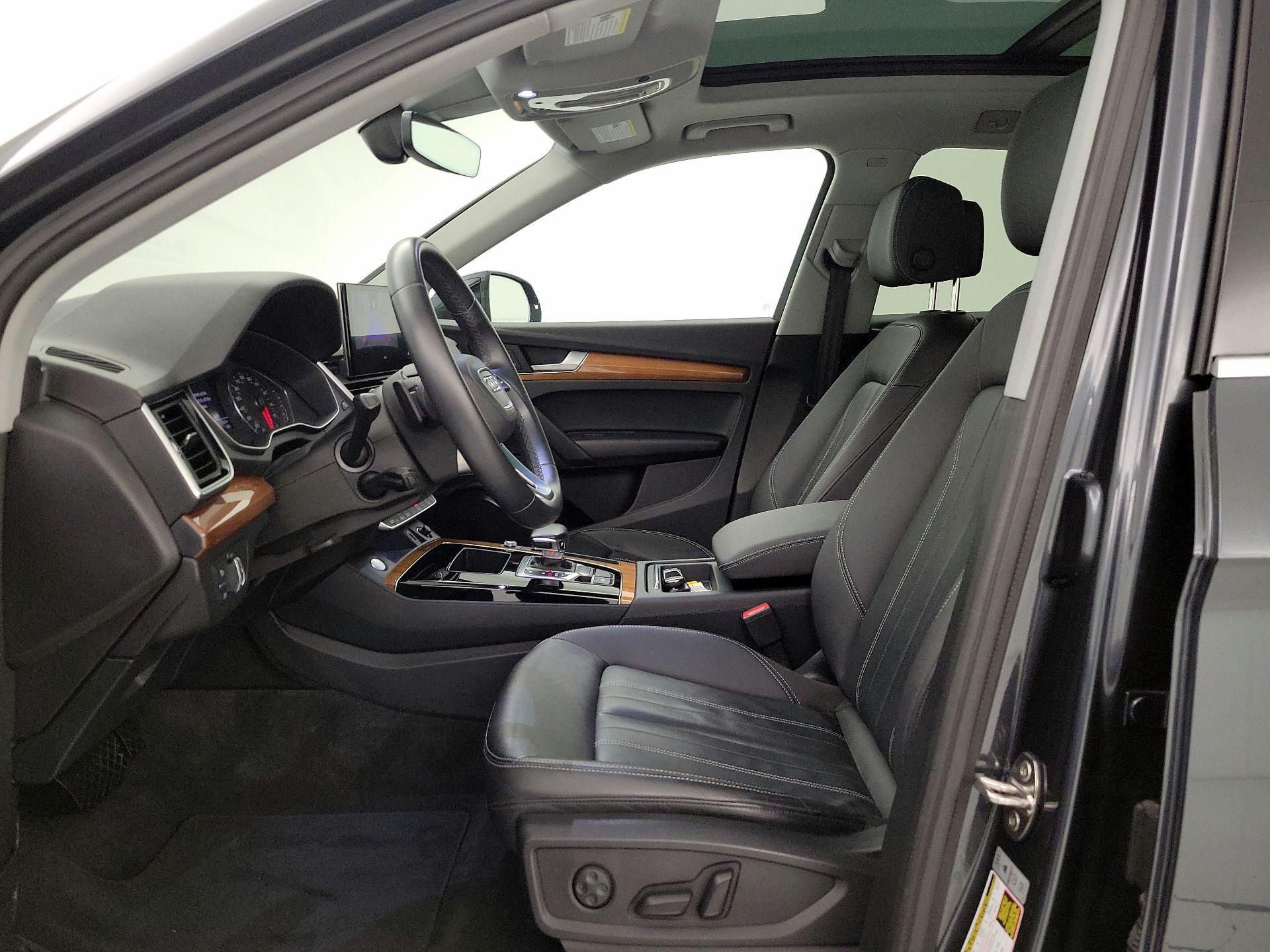 Thumbnail: 2022 Audi Q5 - 11