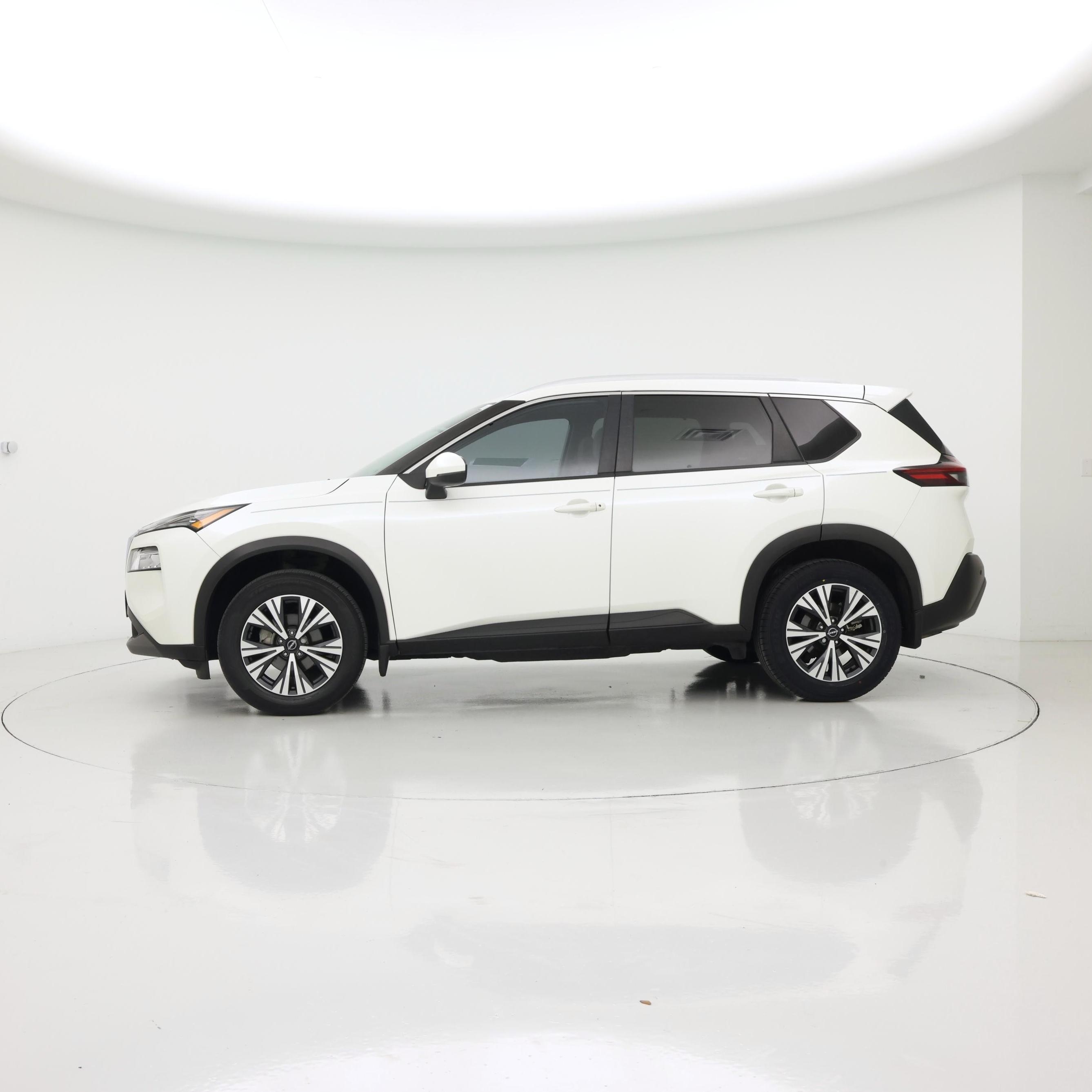 Thumbnail: 2022 Nissan Rogue - 3