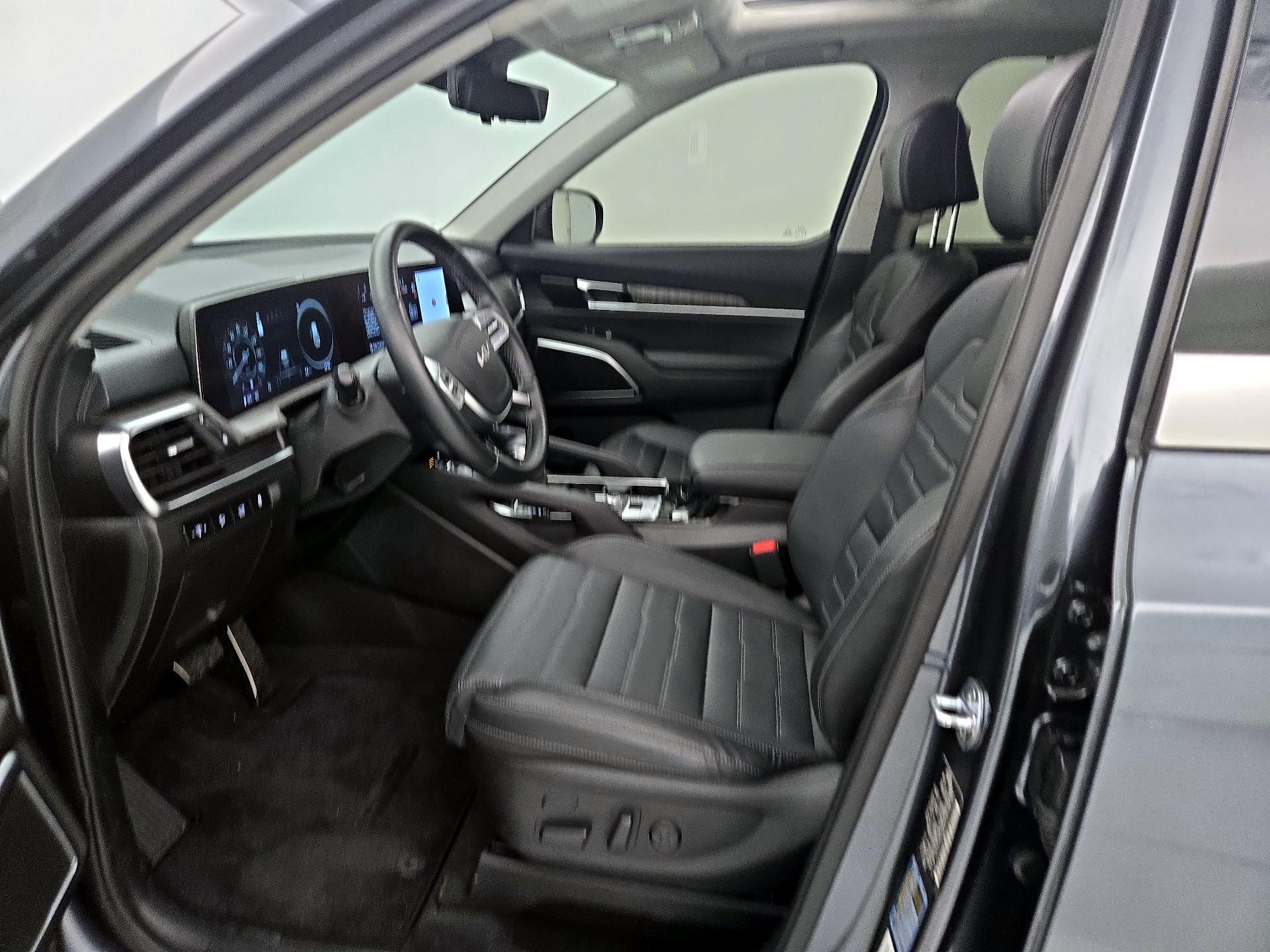 Thumbnail: 2023 Kia Telluride - 11