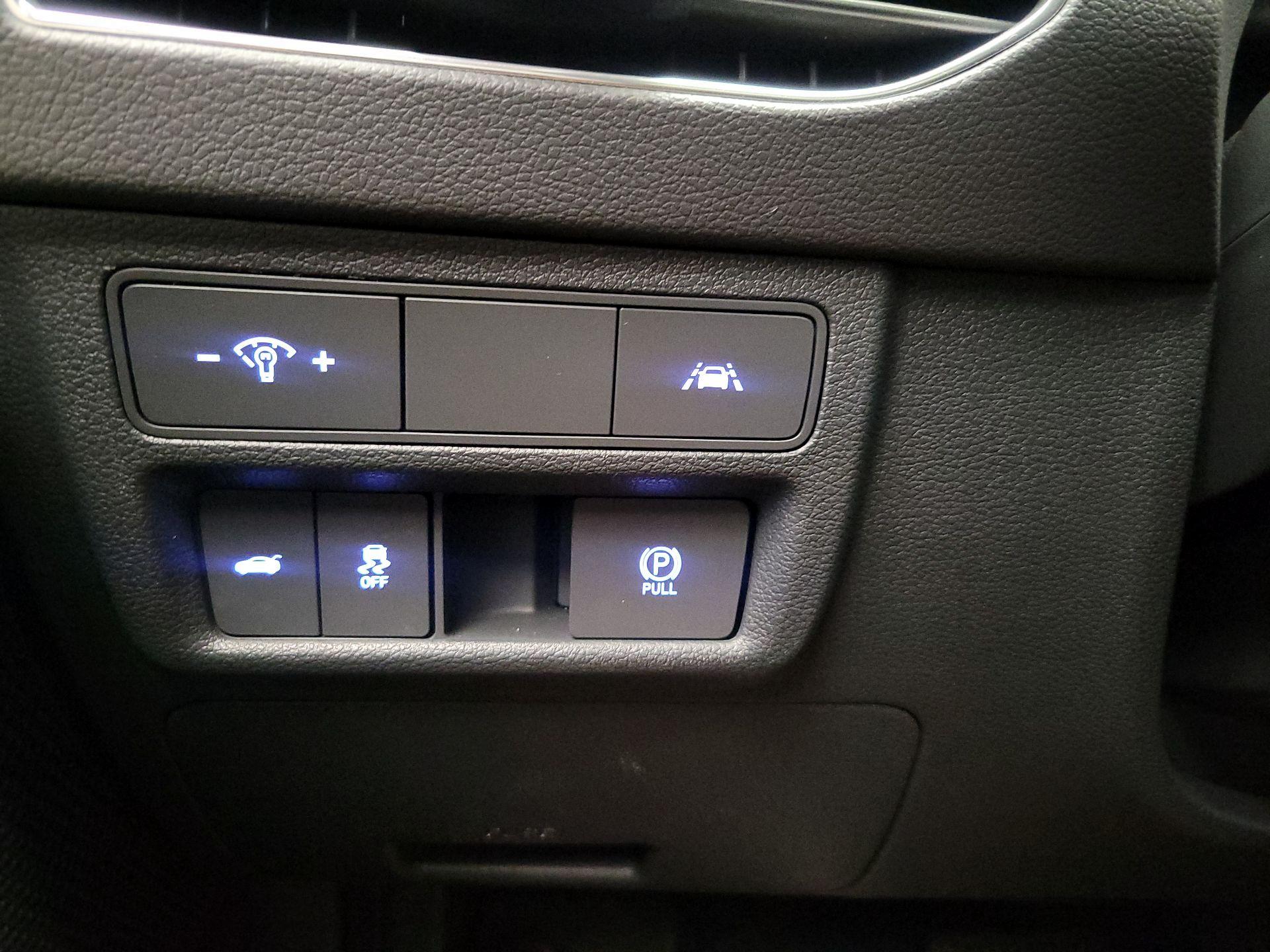 Thumbnail: 2023 Hyundai Sonata - 13