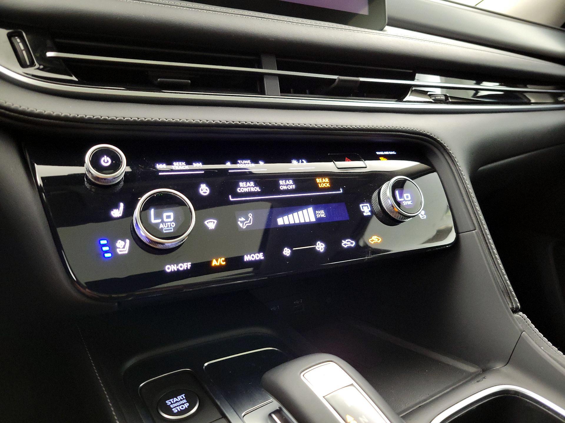 Thumbnail: 2023 INFINITI QX60 - 16