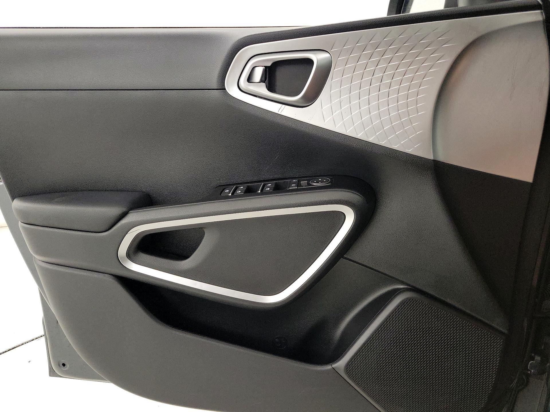 Thumbnail: 2023 Kia Soul - 12