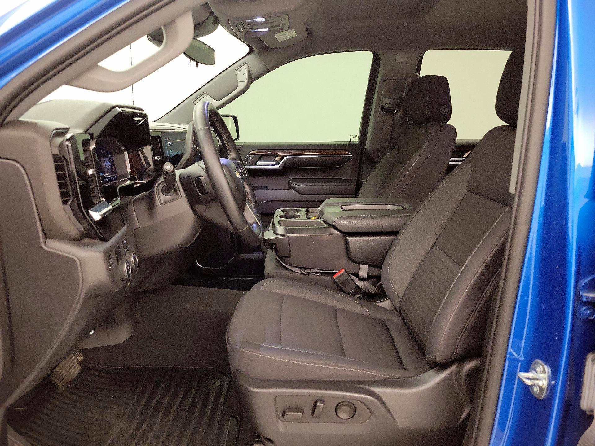 Thumbnail: 2023 Chevrolet Silverado 1500 - 11