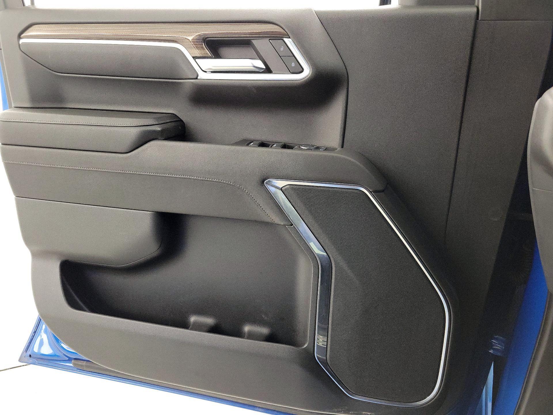 Thumbnail: 2023 Chevrolet Silverado 1500 - 12