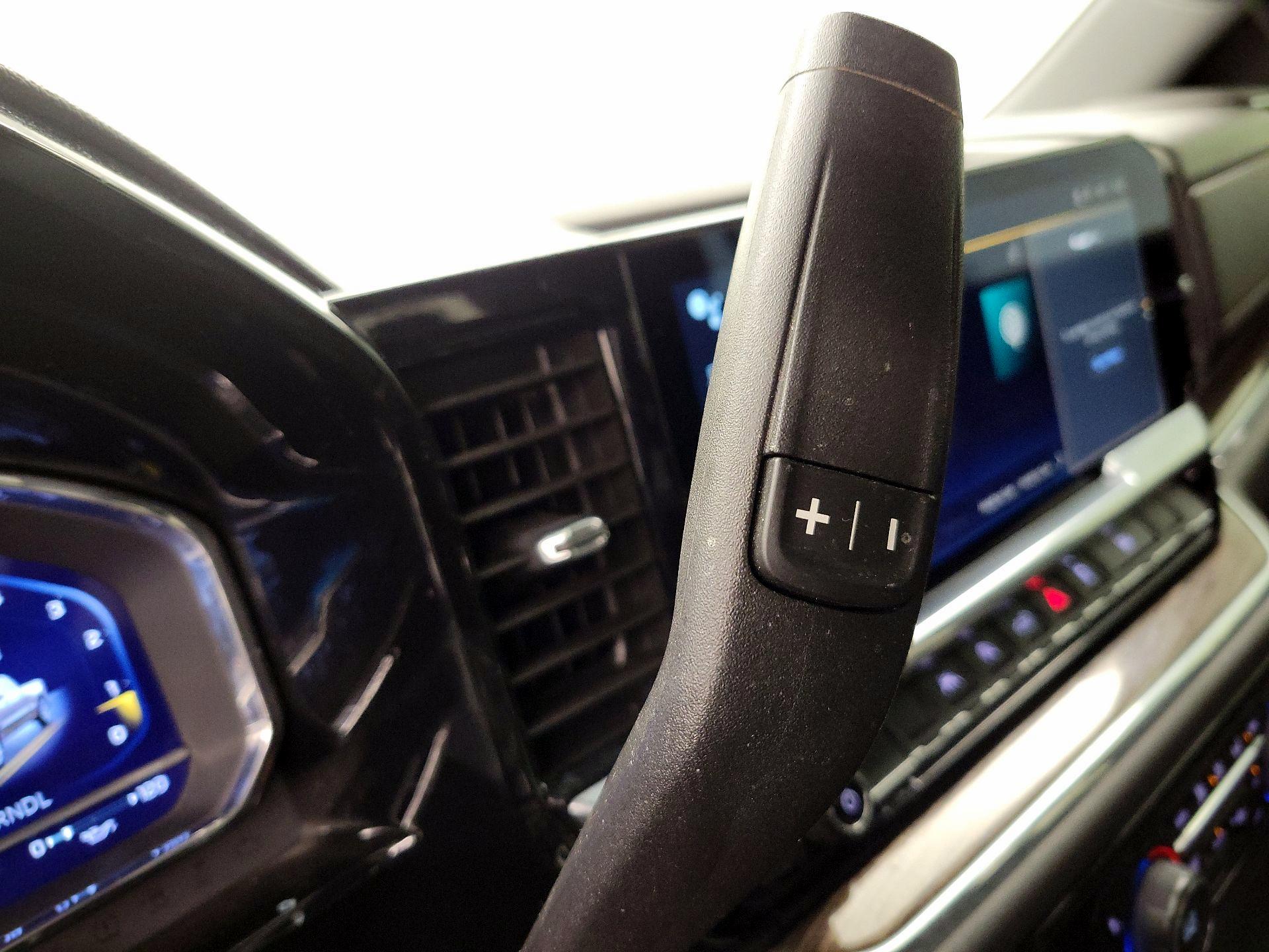 Thumbnail: 2023 Chevrolet Silverado 1500 - 17