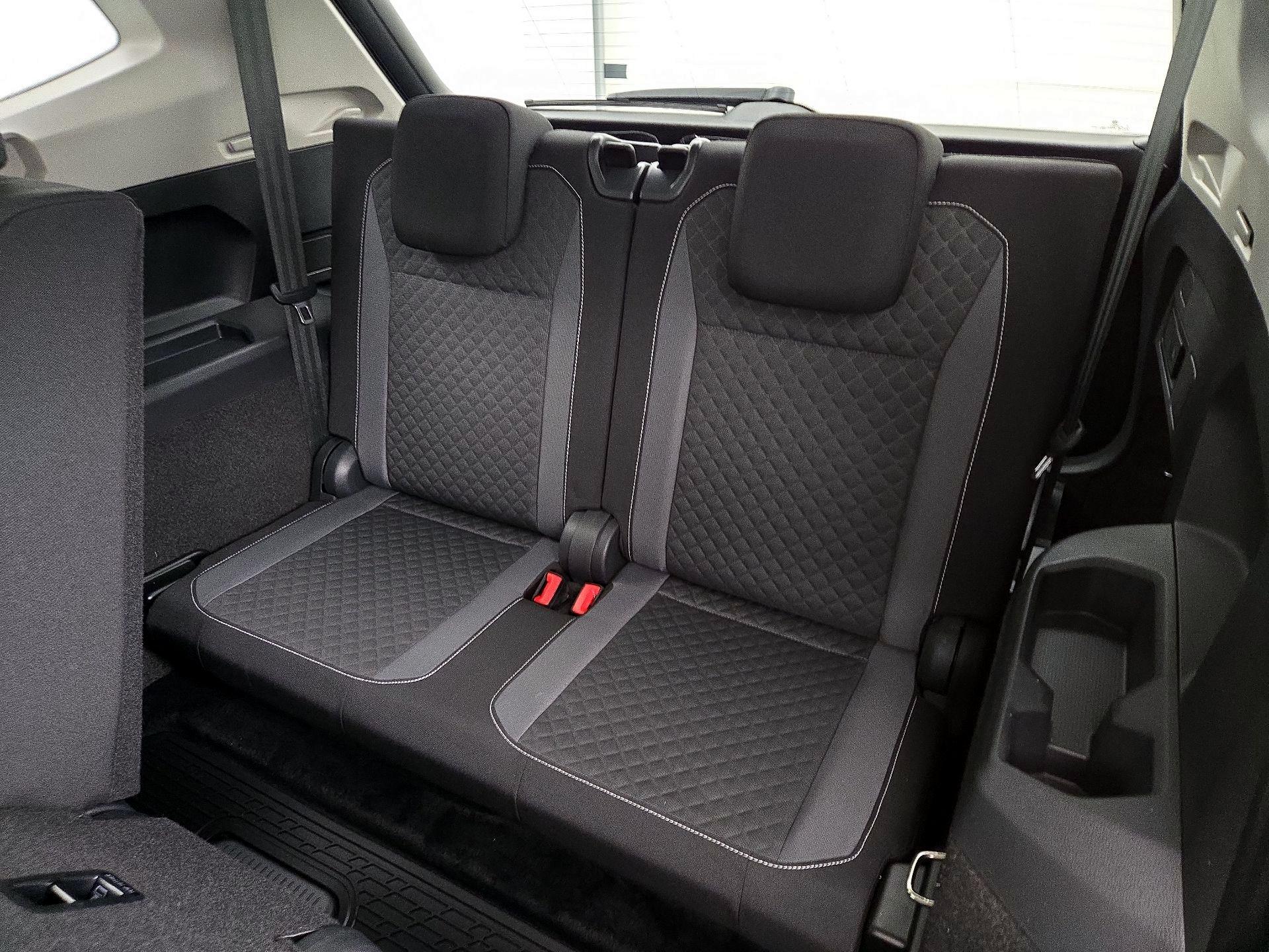Thumbnail: 2021 Volkswagen Tiguan - 20