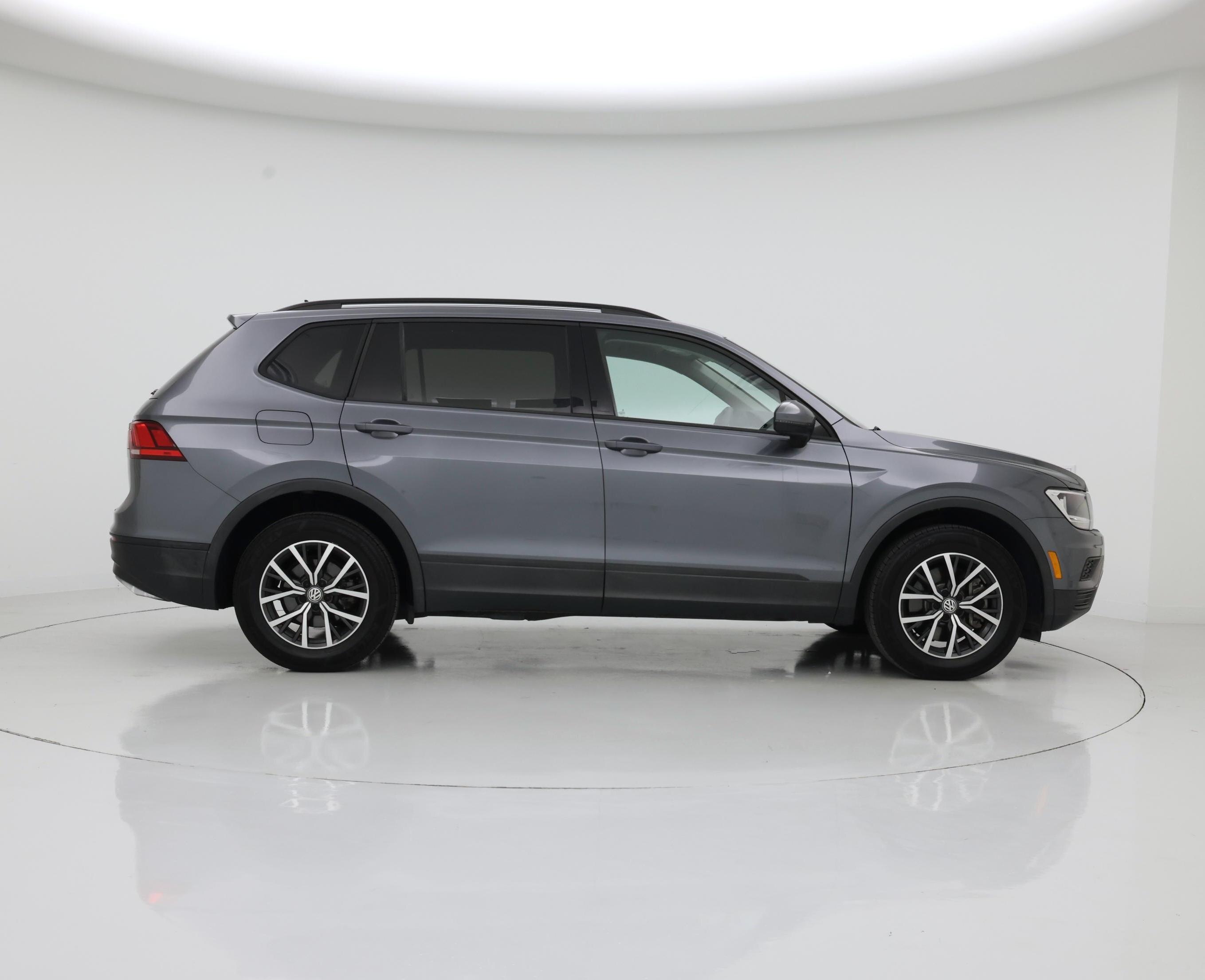 Thumbnail: 2021 Volkswagen Tiguan - 7