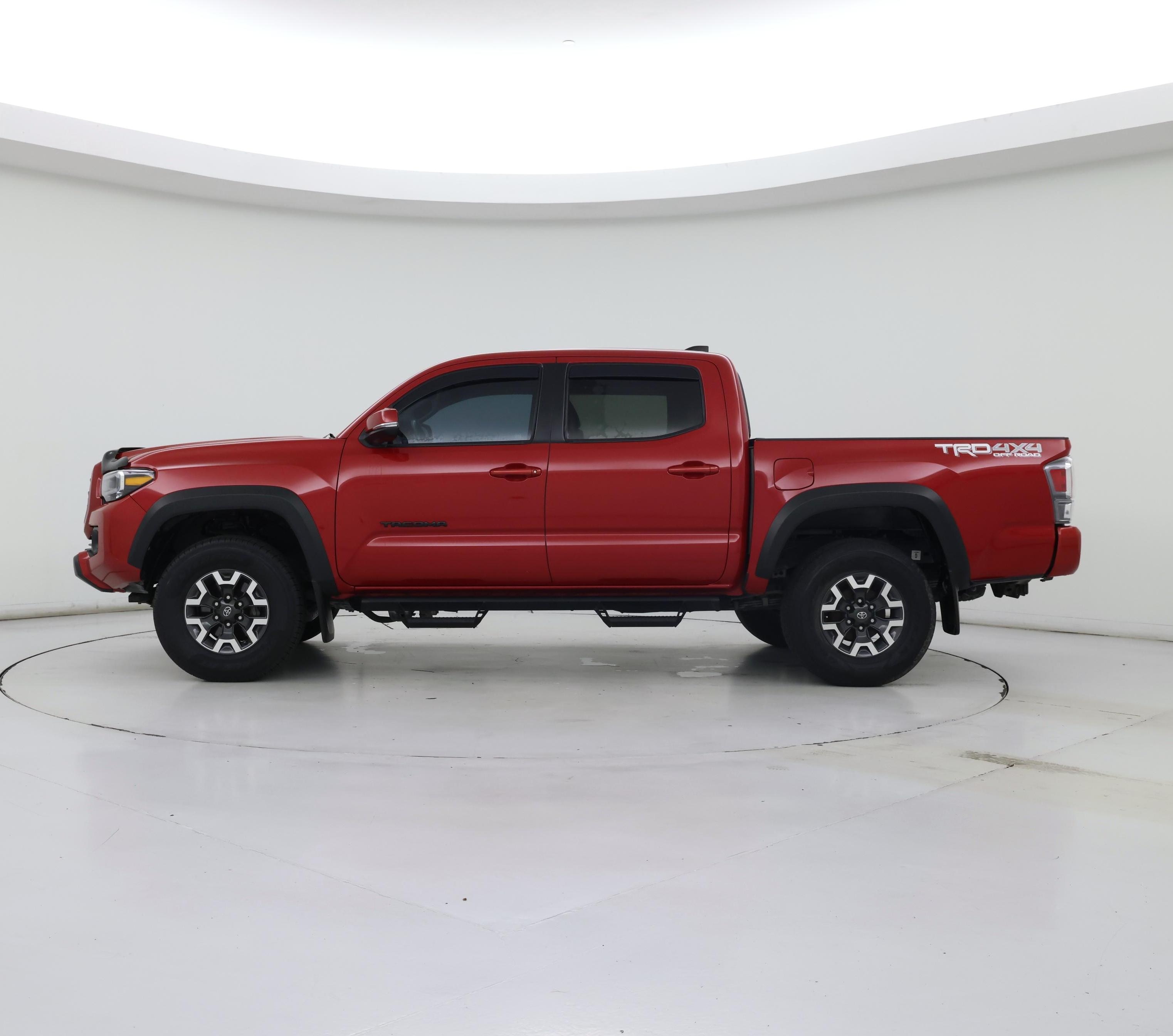 Thumbnail: 2021 Toyota Tacoma - 3