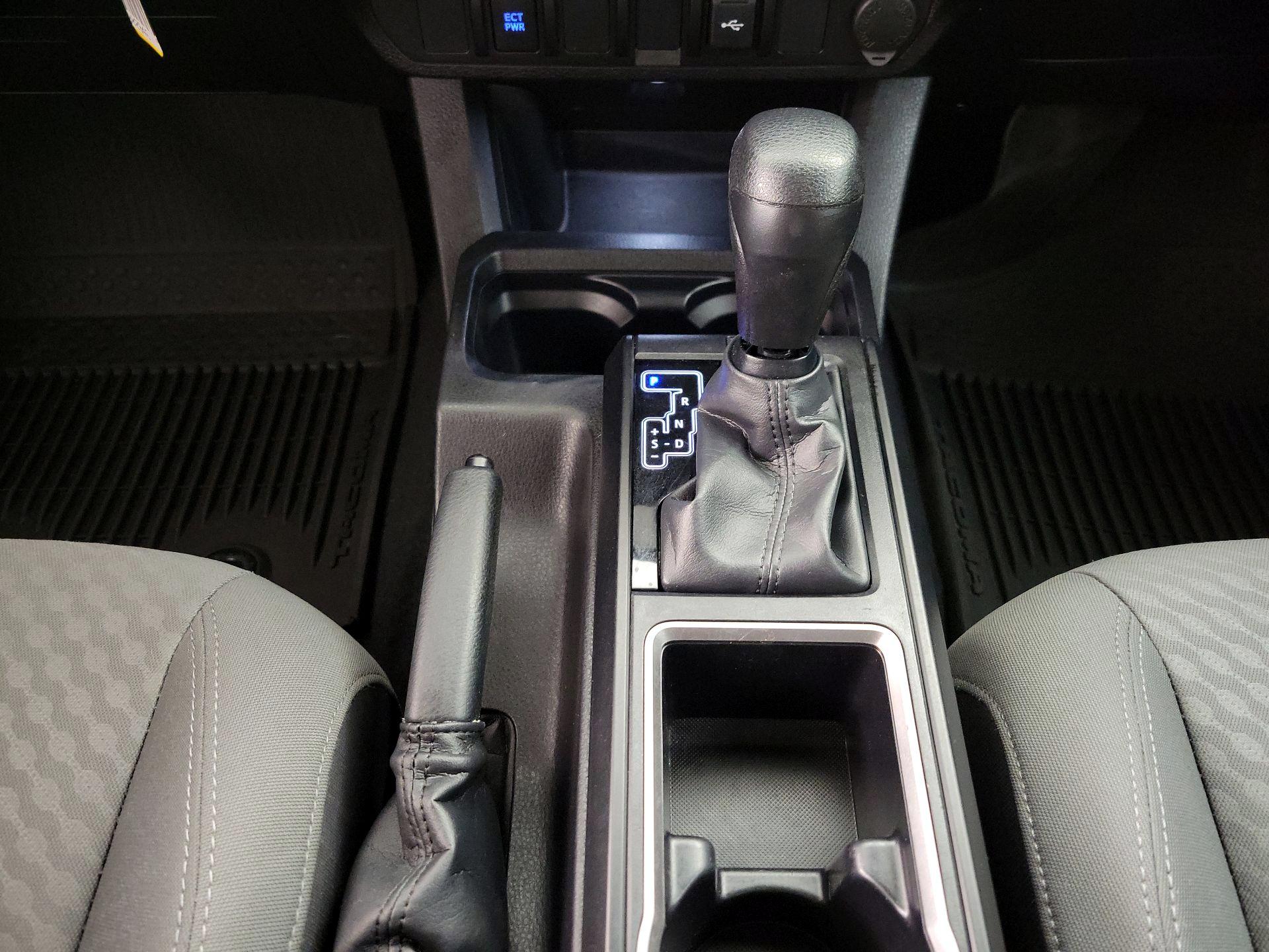 Thumbnail: 2023 Toyota Tacoma - 17