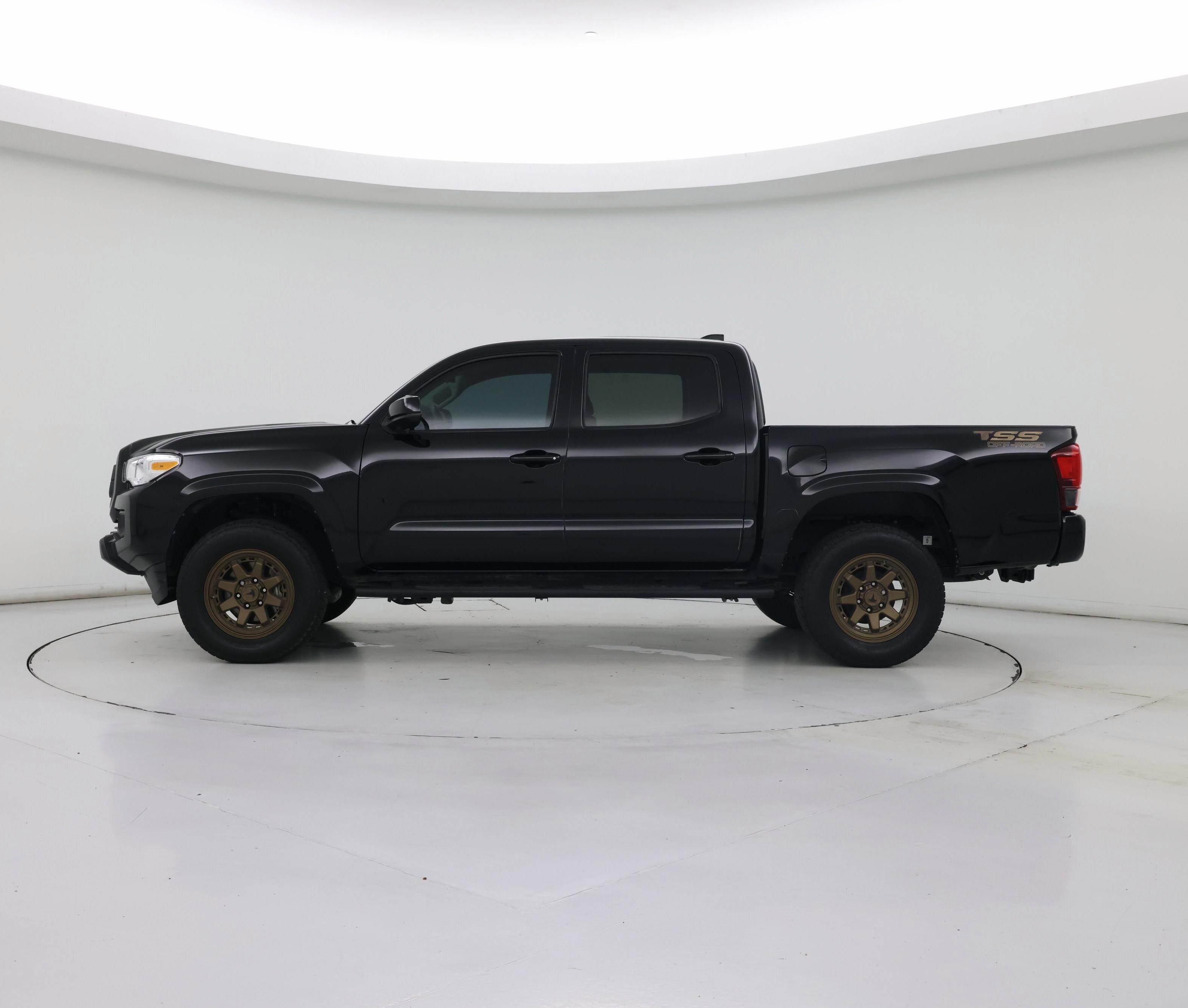 Thumbnail: 2023 Toyota Tacoma - 3