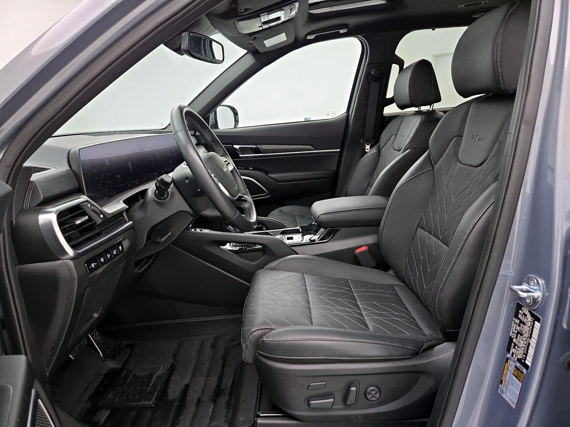 Thumbnail: 2023 Kia Telluride - 11