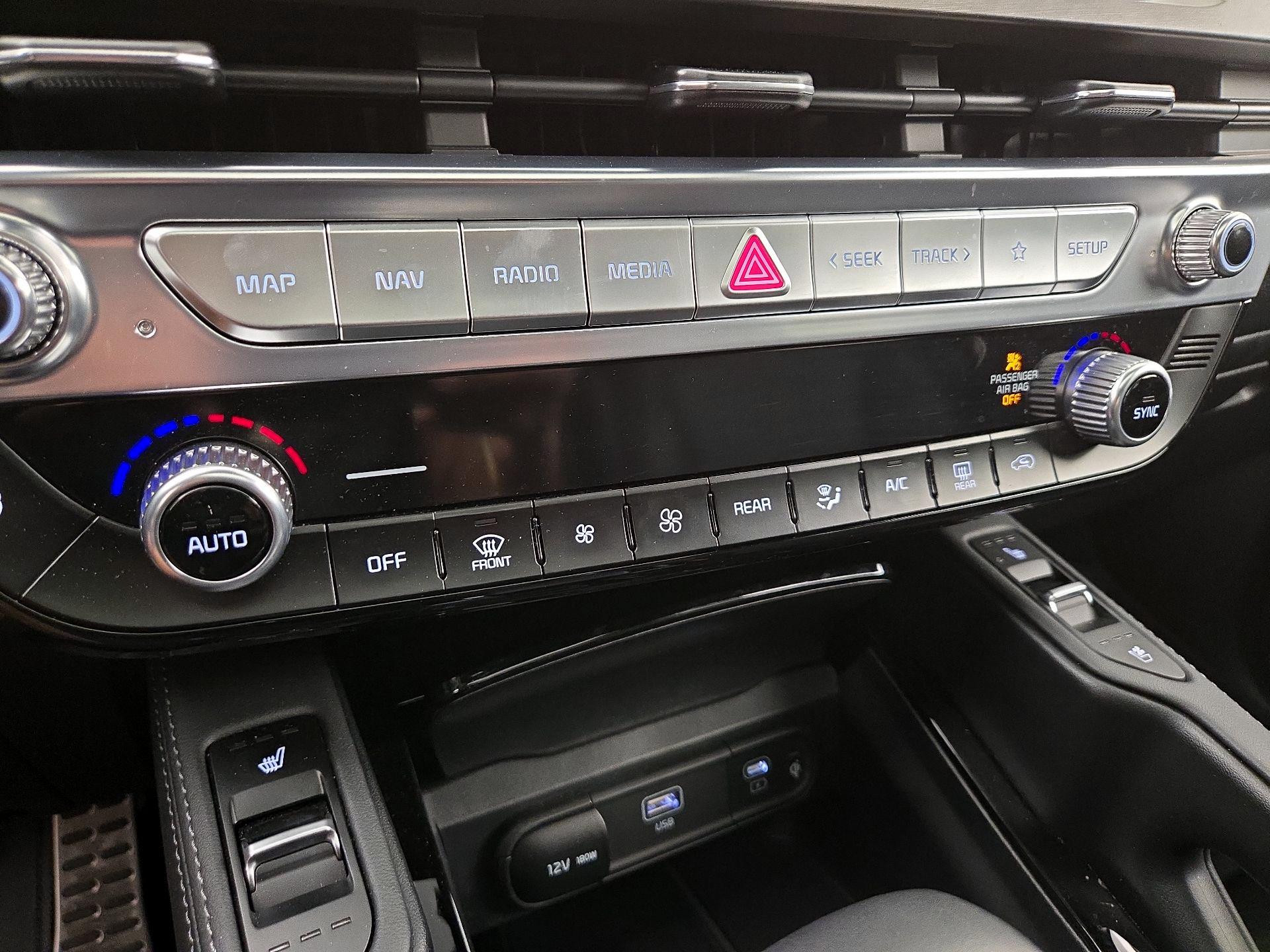 Thumbnail: 2023 Kia Telluride - 17