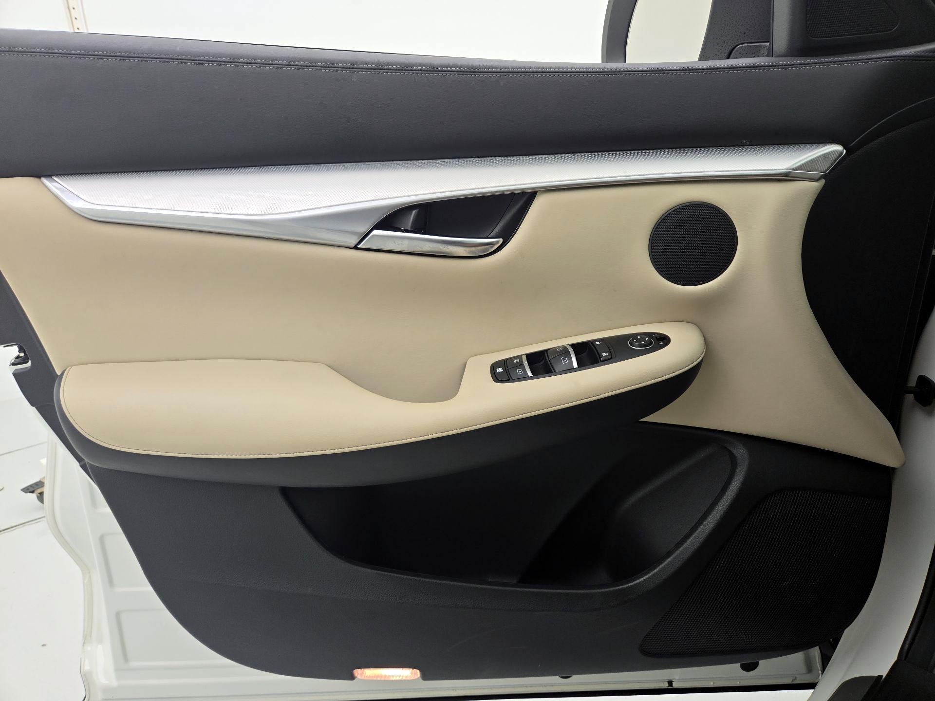 Thumbnail: 2021 INFINITI QX50 - 12