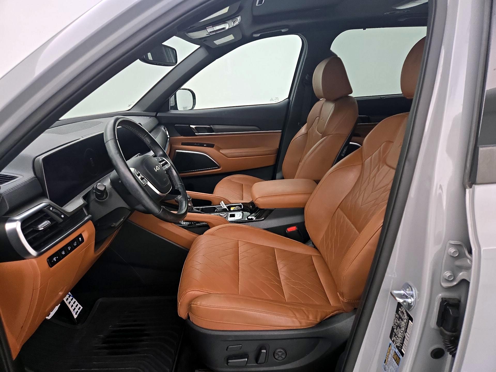 Thumbnail: 2023 Kia Telluride - 11