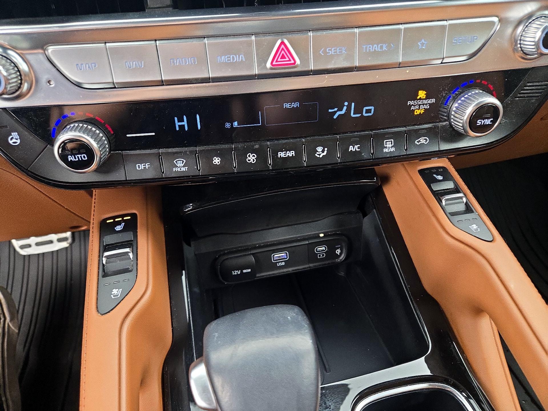 Thumbnail: 2023 Kia Telluride - 16