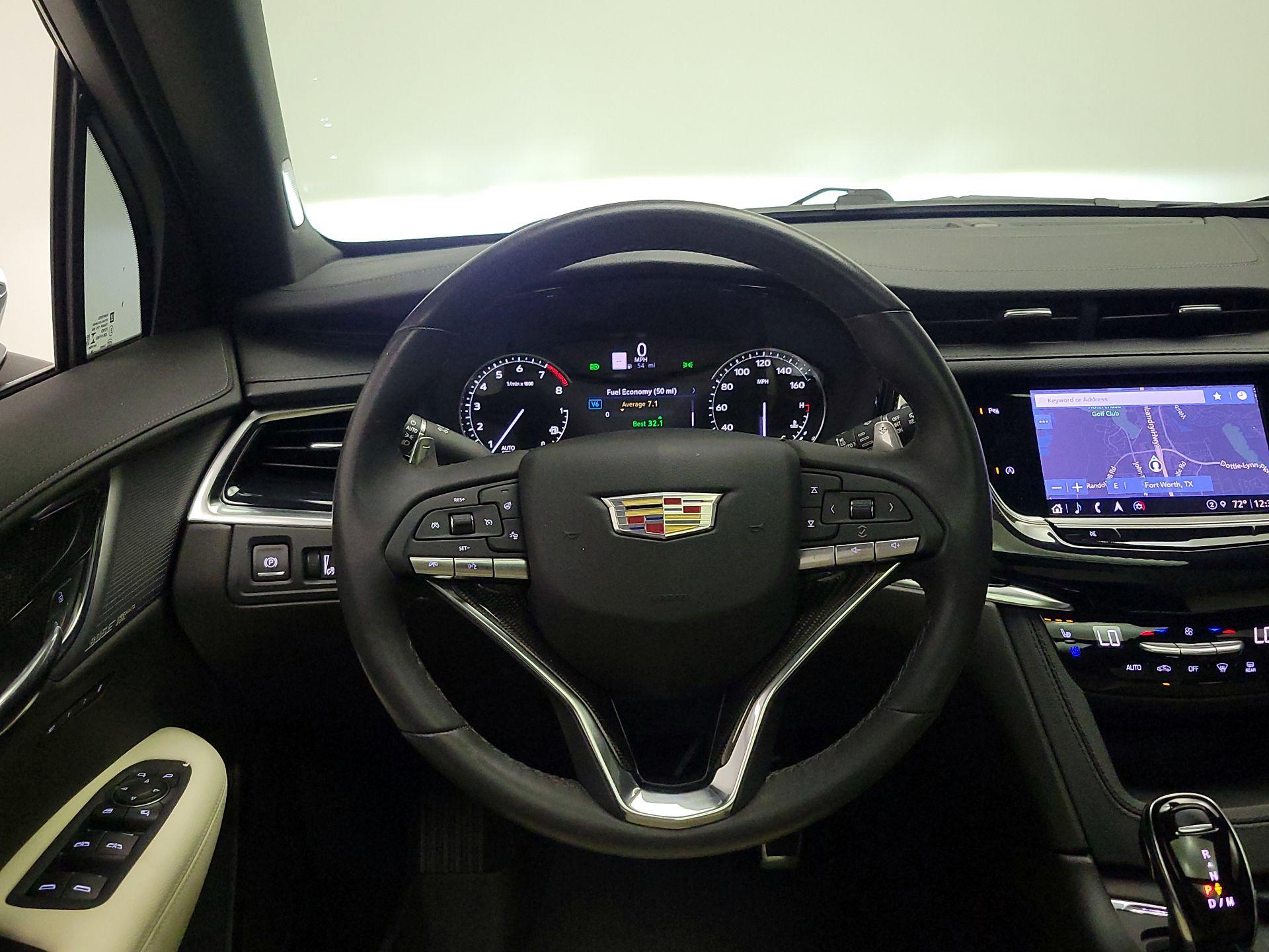 Thumbnail: 2023 Cadillac XT6 - 10
