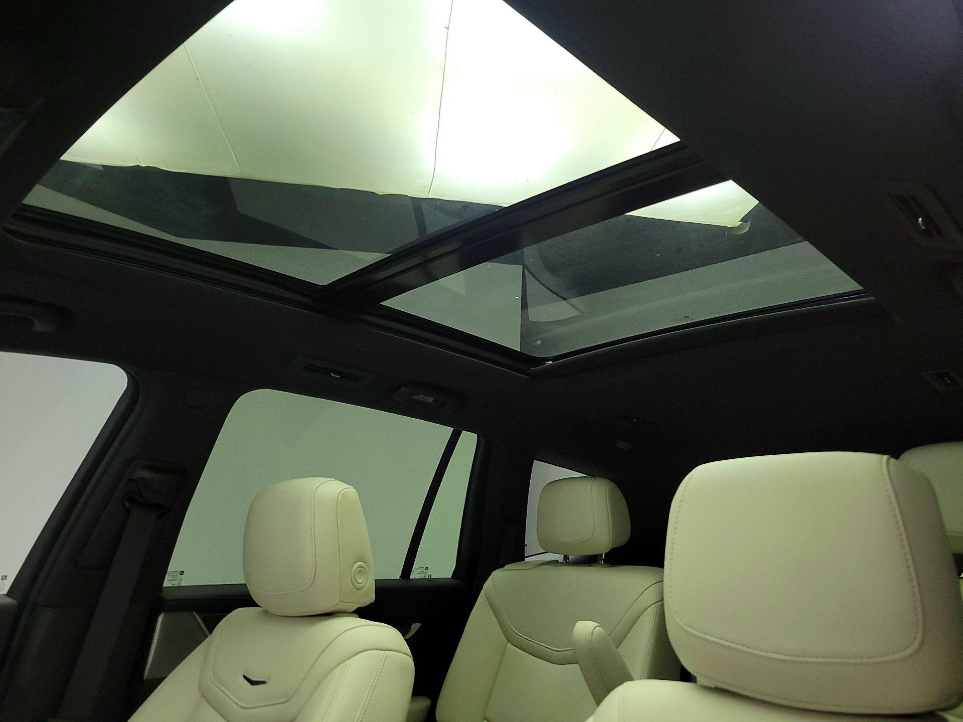 Thumbnail: 2023 Cadillac XT6 - 20