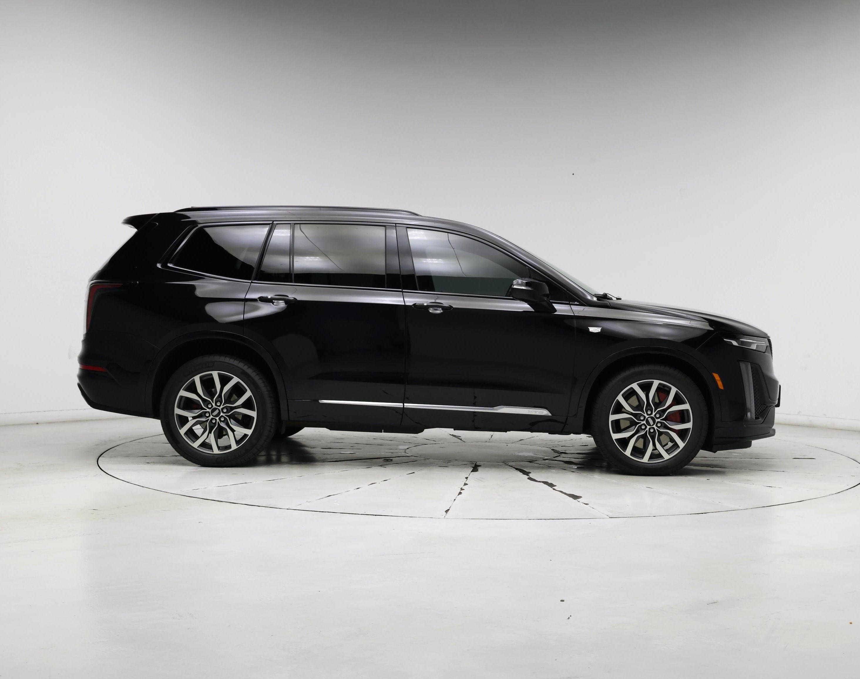 Thumbnail: 2023 Cadillac XT6 - 7