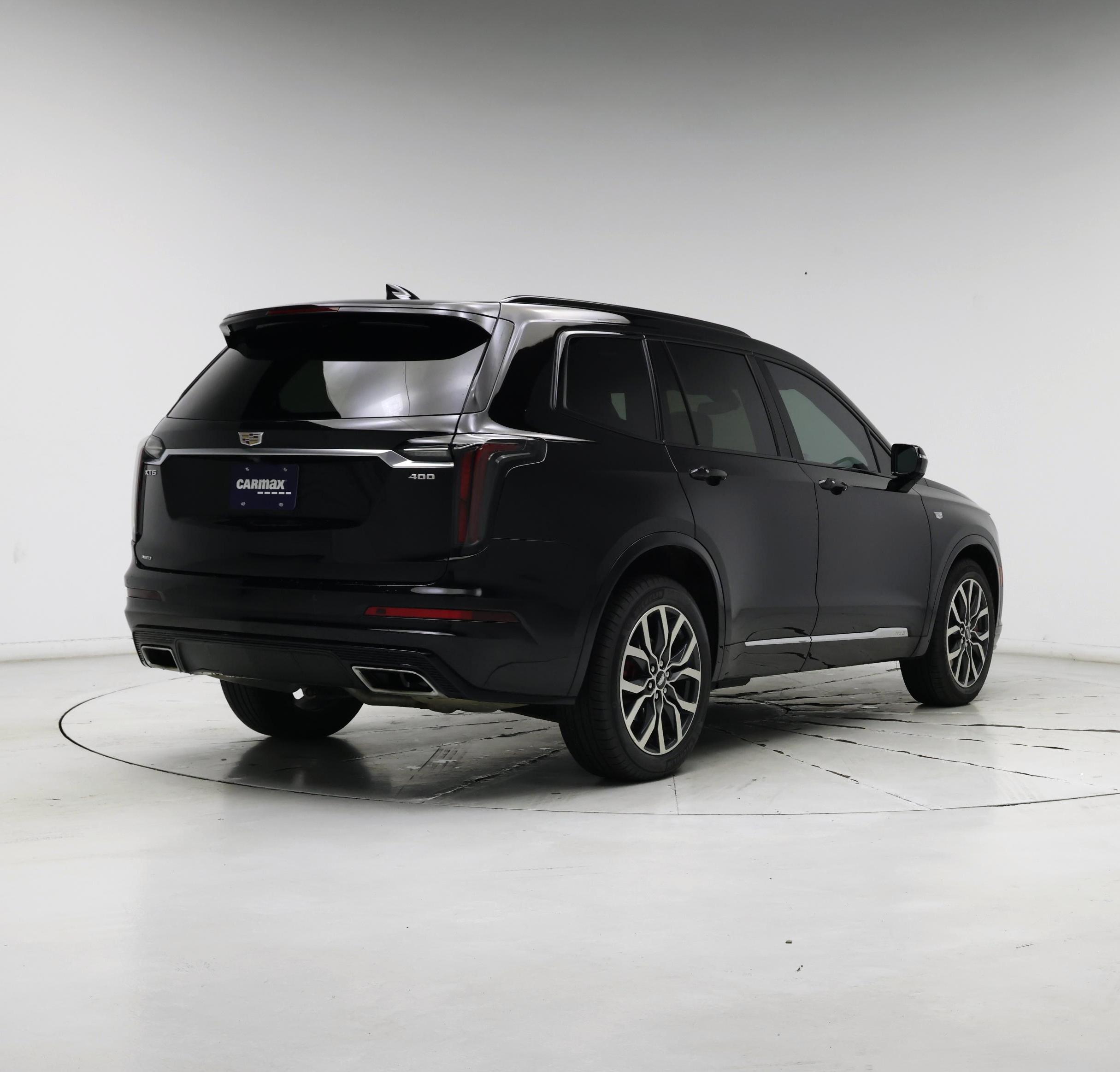 Thumbnail: 2023 Cadillac XT6 - 8