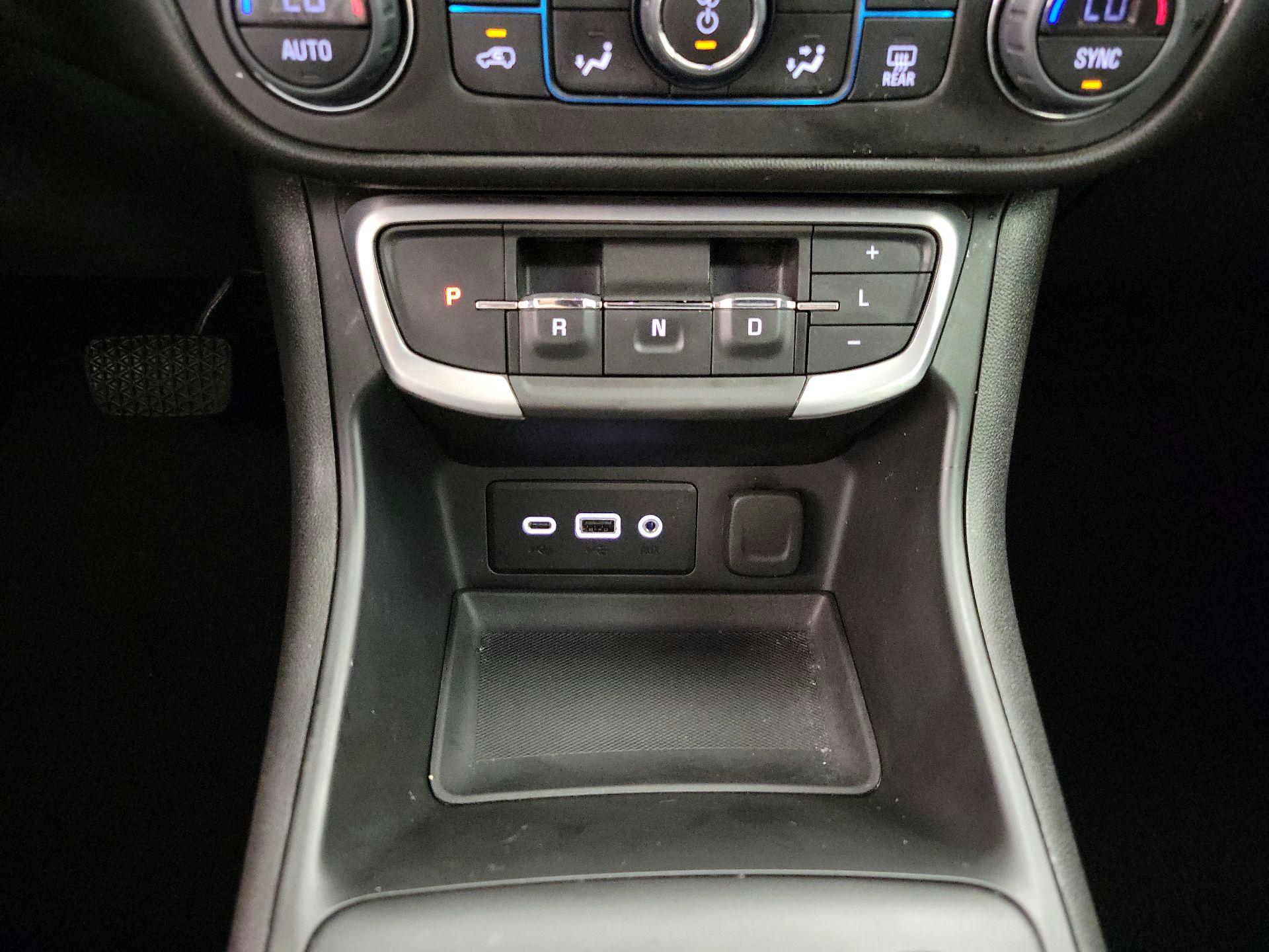 Thumbnail: 2022 GMC Terrain - 17