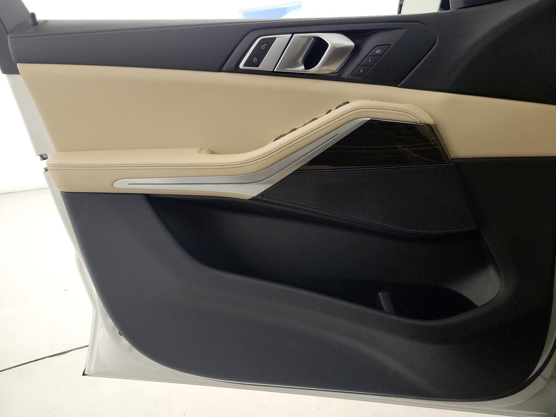 Thumbnail: 2020 BMW X5 - 12