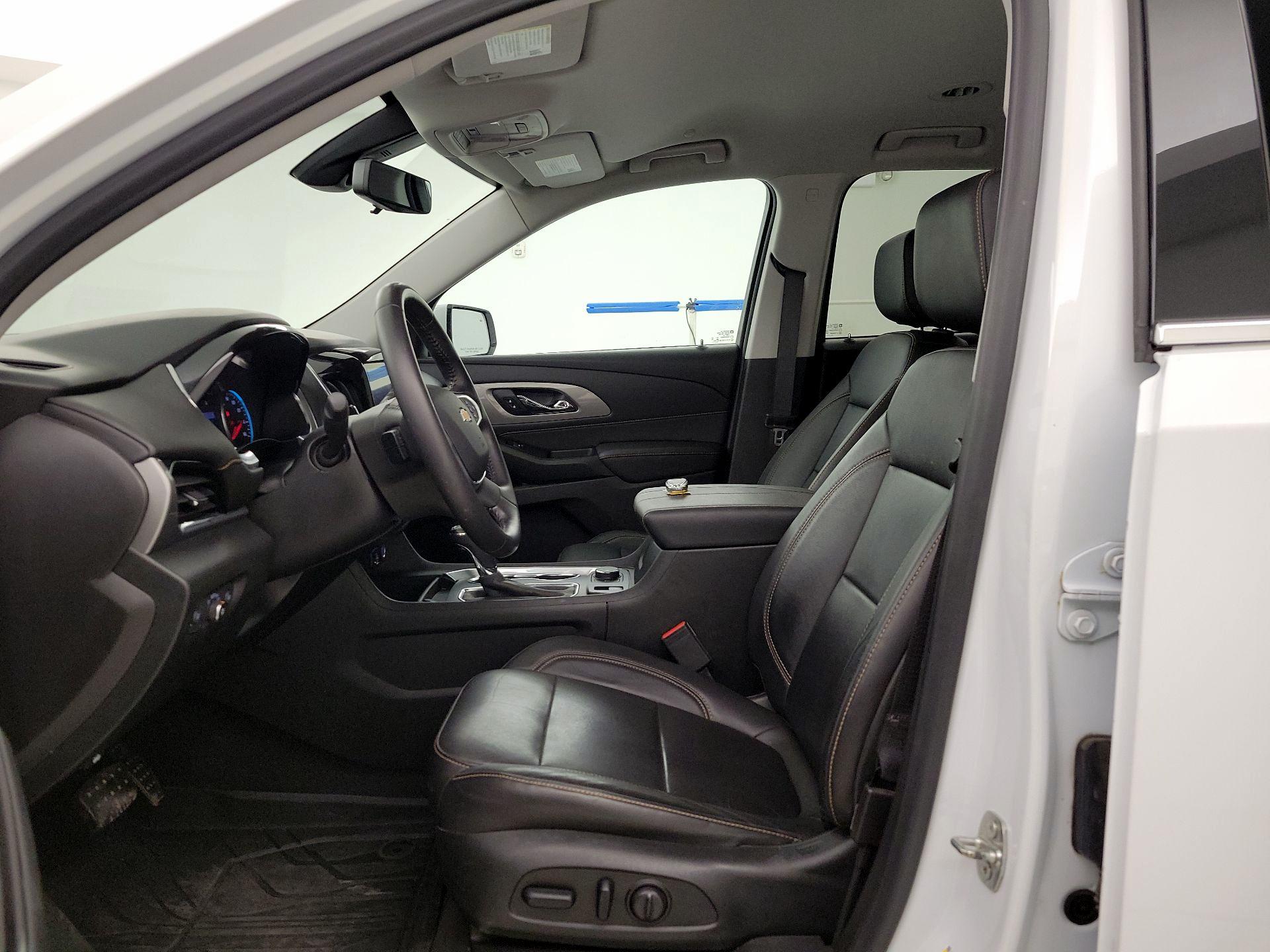 Thumbnail: 2020 Chevrolet Traverse - 11