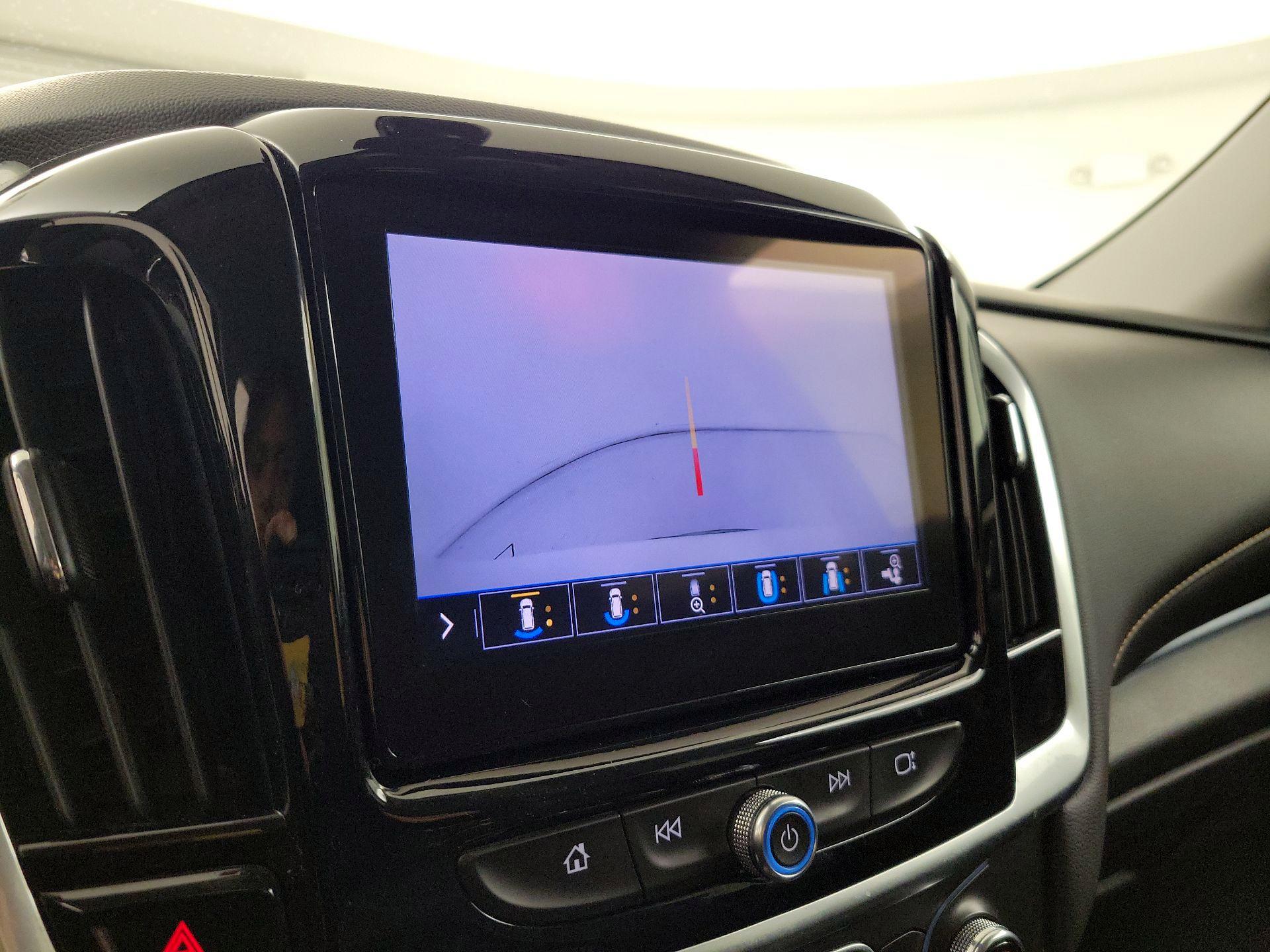 Thumbnail: 2020 Chevrolet Traverse - 14