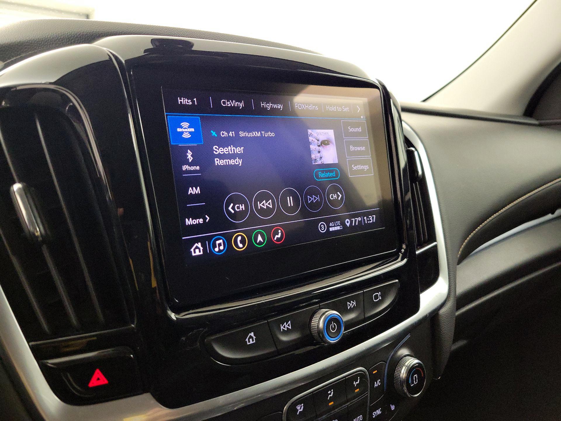 Thumbnail: 2020 Chevrolet Traverse - 15