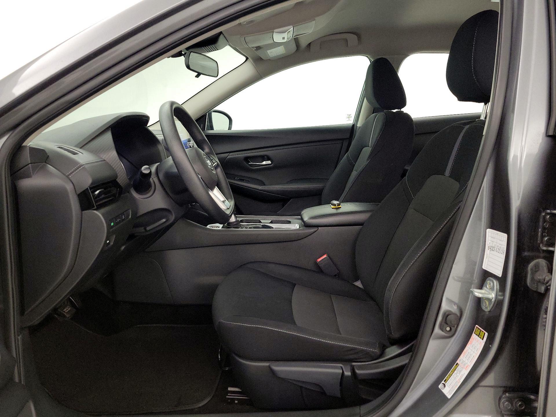 Thumbnail: 2023 Nissan Sentra - 11