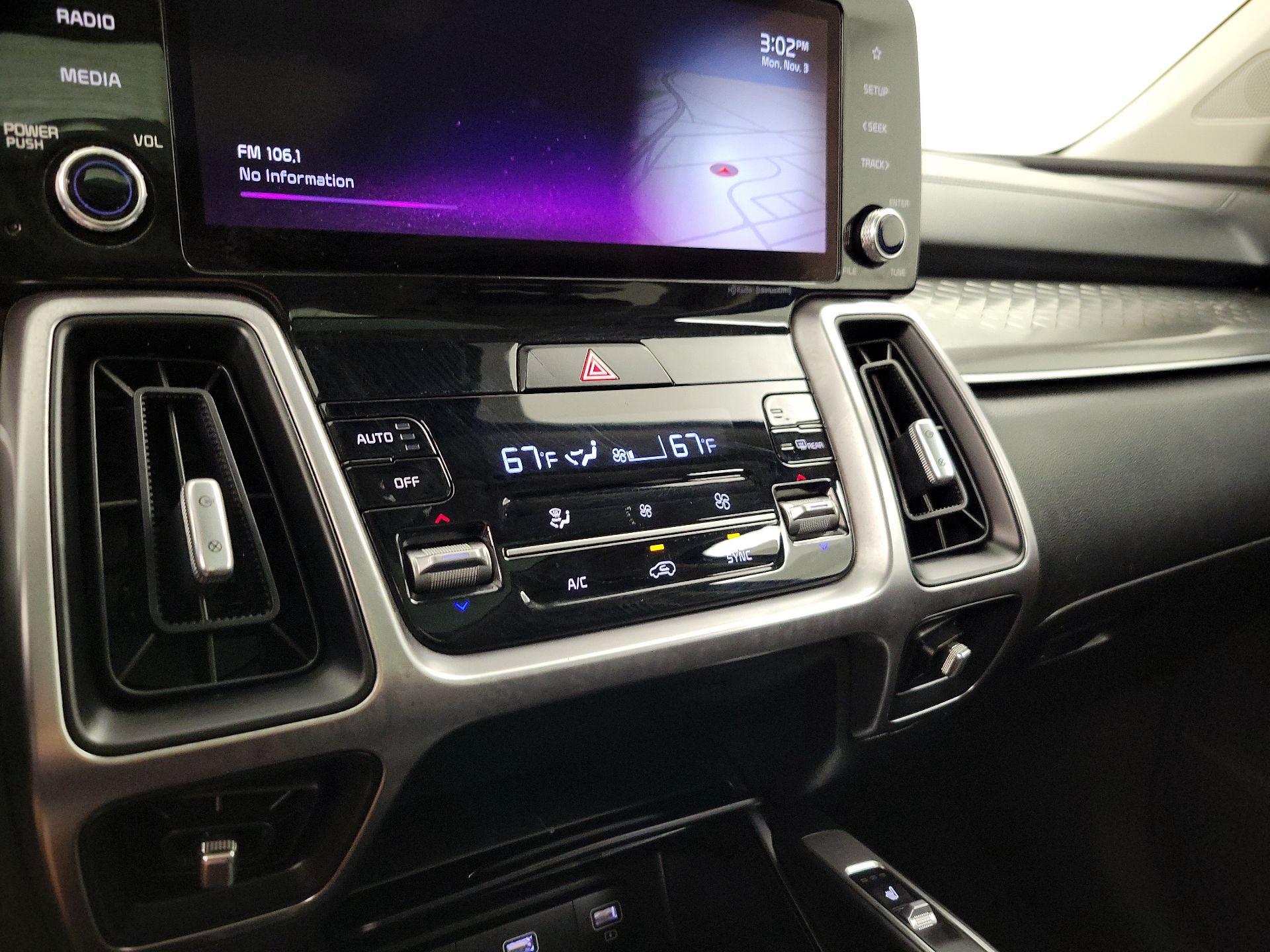 Thumbnail: 2022 Kia Sorento - 15