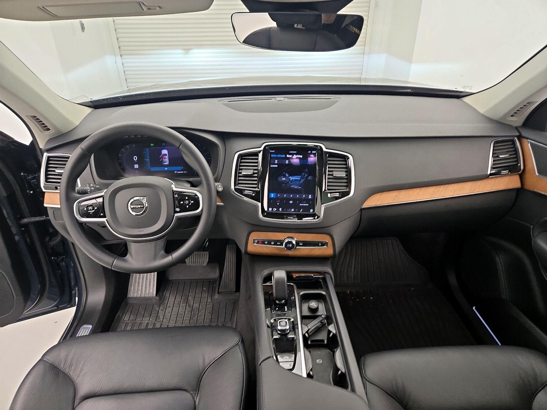 Thumbnail: 2023 Volvo XC90 - 9