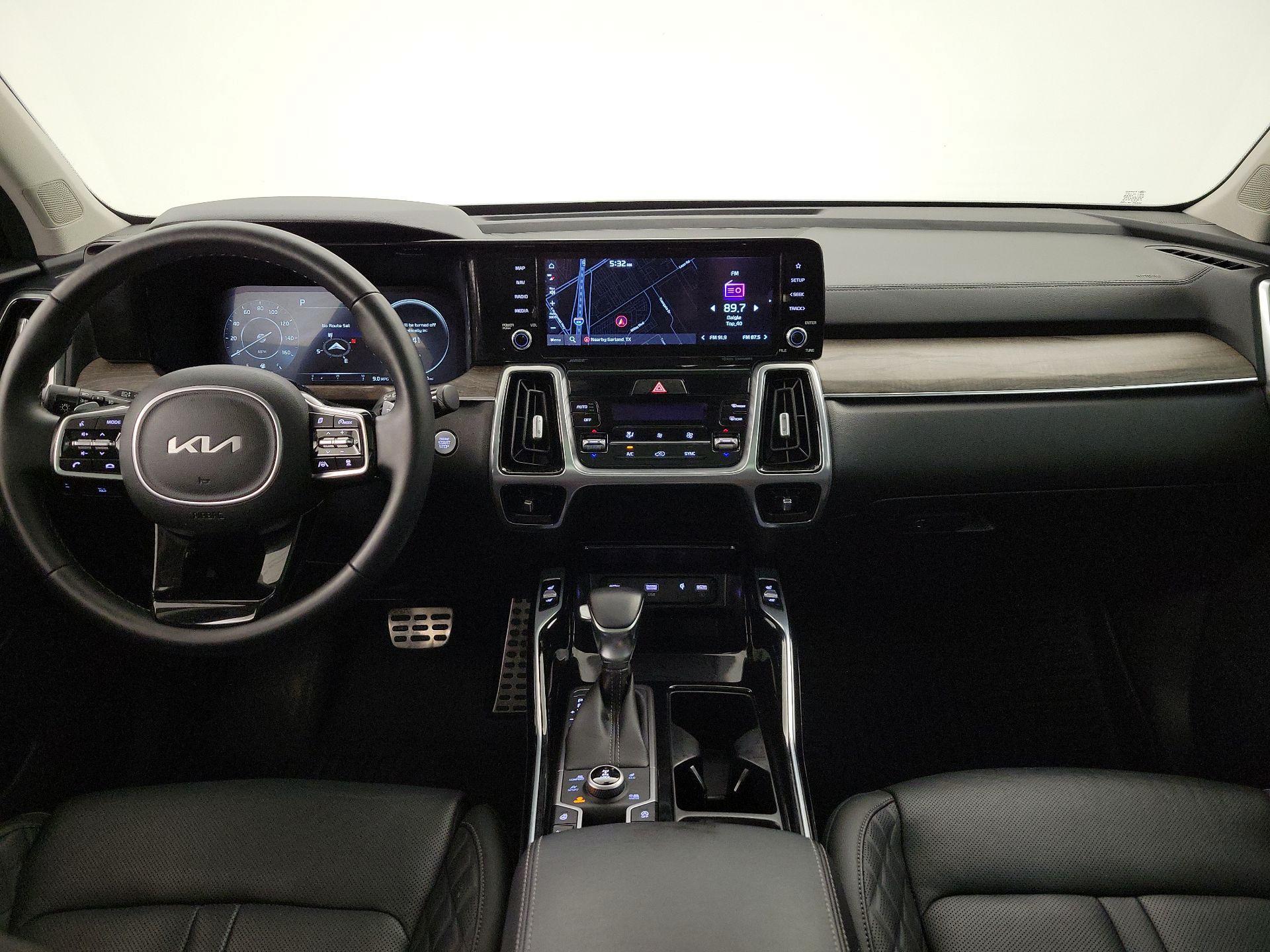 Thumbnail: 2022 Kia Sorento - 9